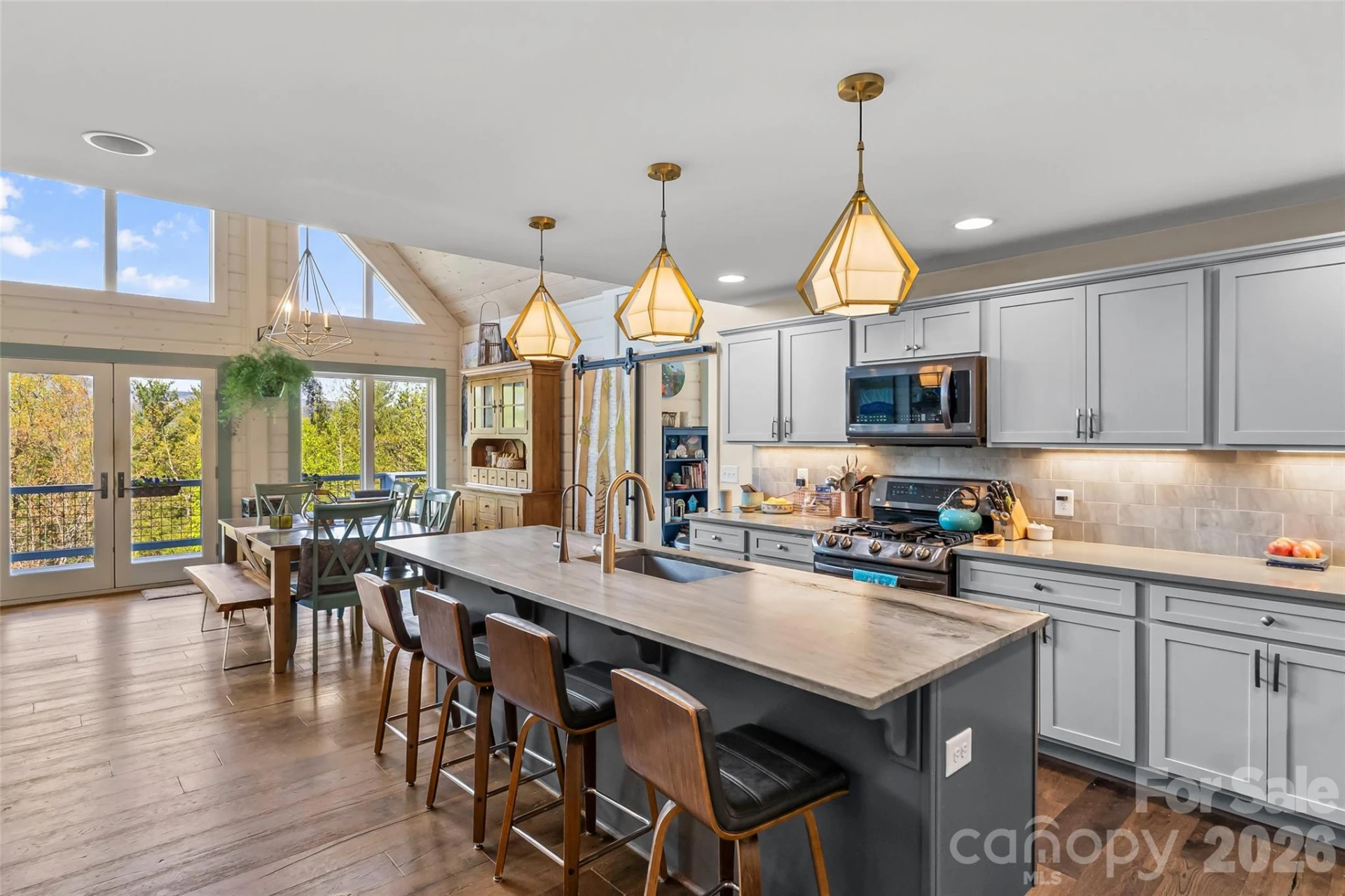 521 Waters Edge Drive - Photo 18