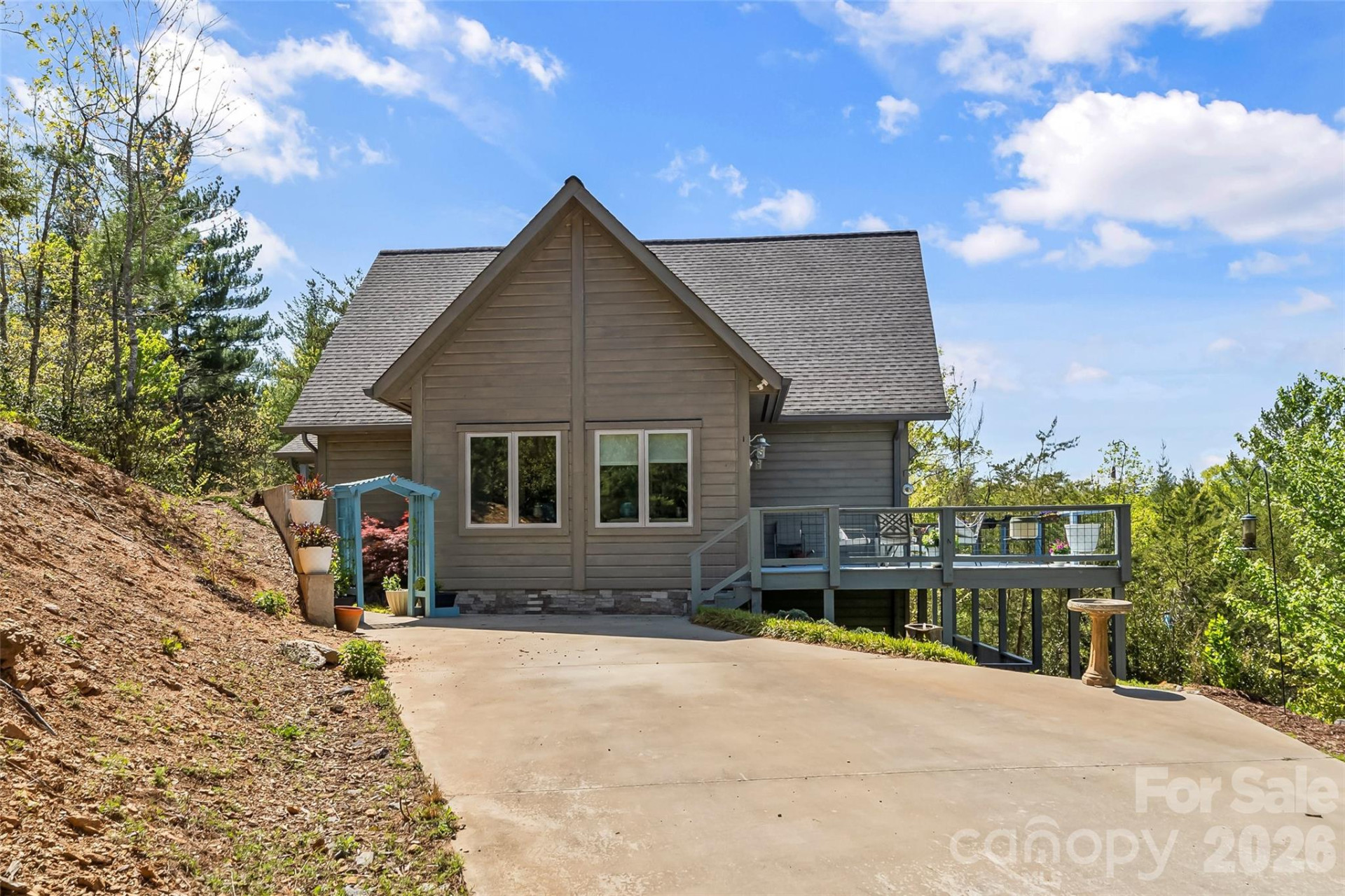 521 Waters Edge Drive - Photo 3