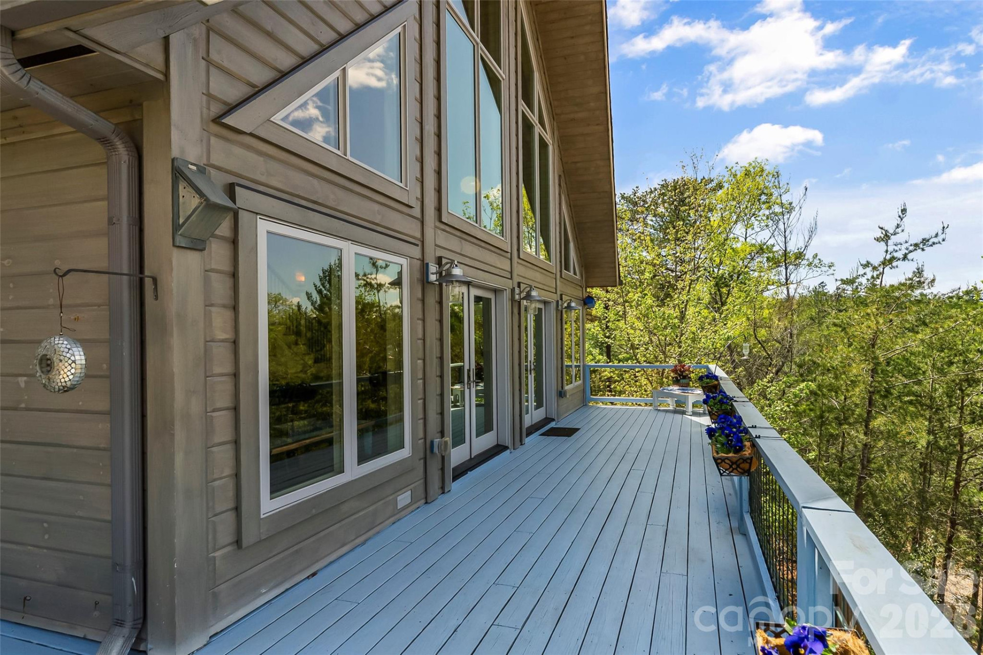 521 Waters Edge Drive - Photo 5