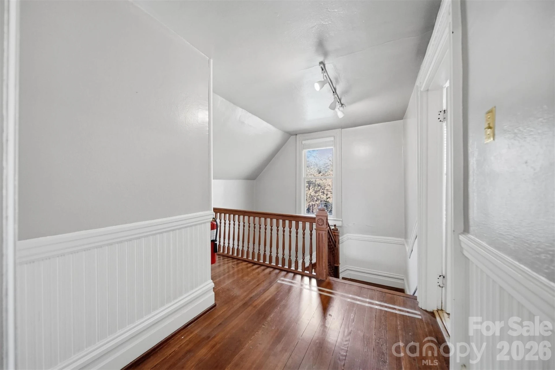 121 5th Avenue - Photo 19
