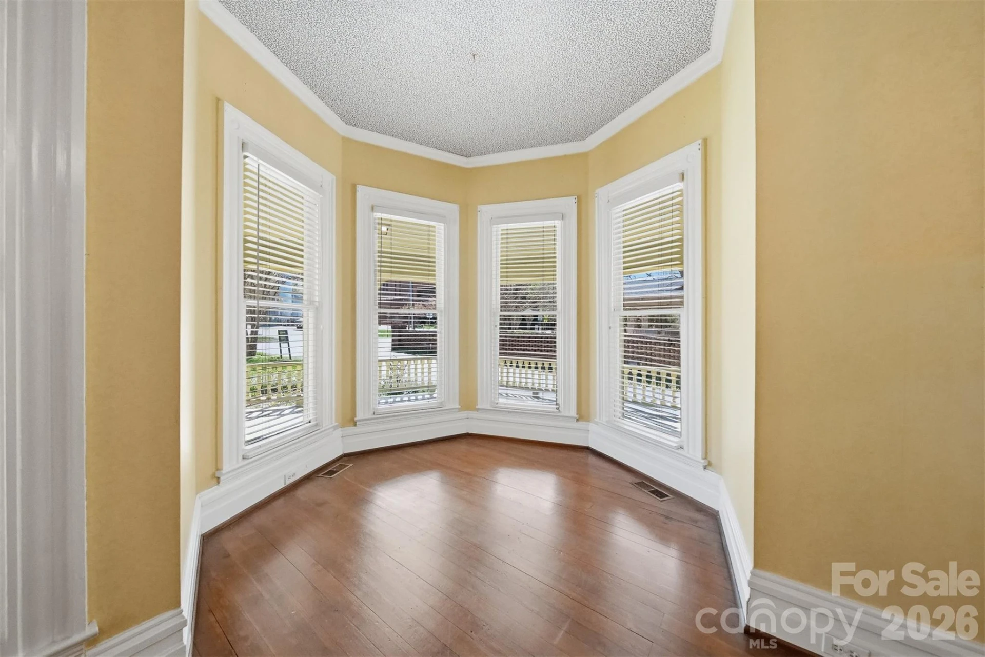 121 5th Avenue - Photo 8