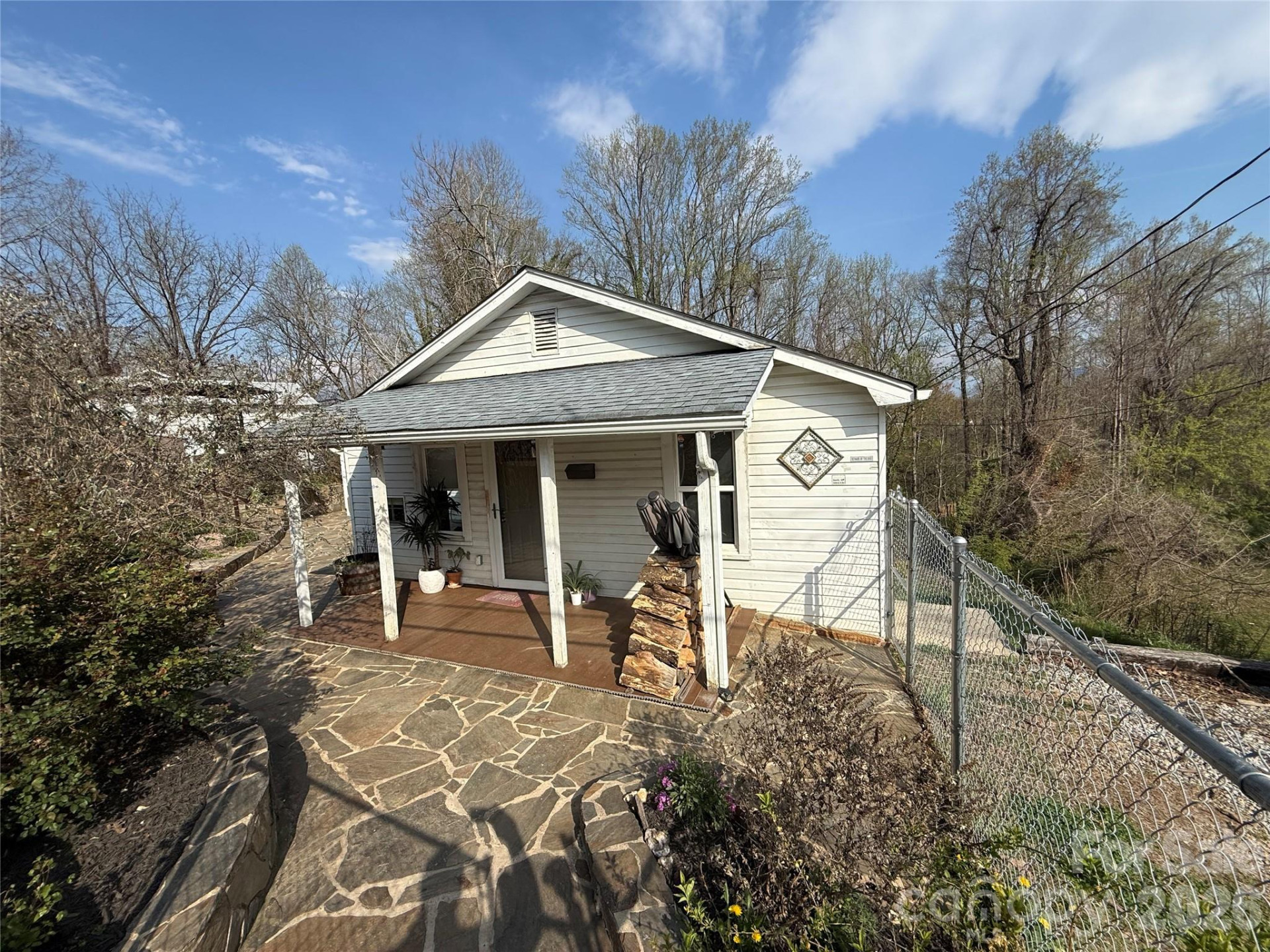 119 Seagle Street - Photo 2