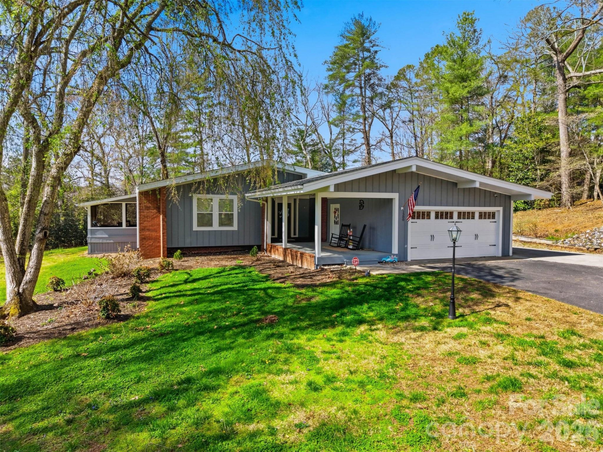 1300 Laurel Street - Photo 3