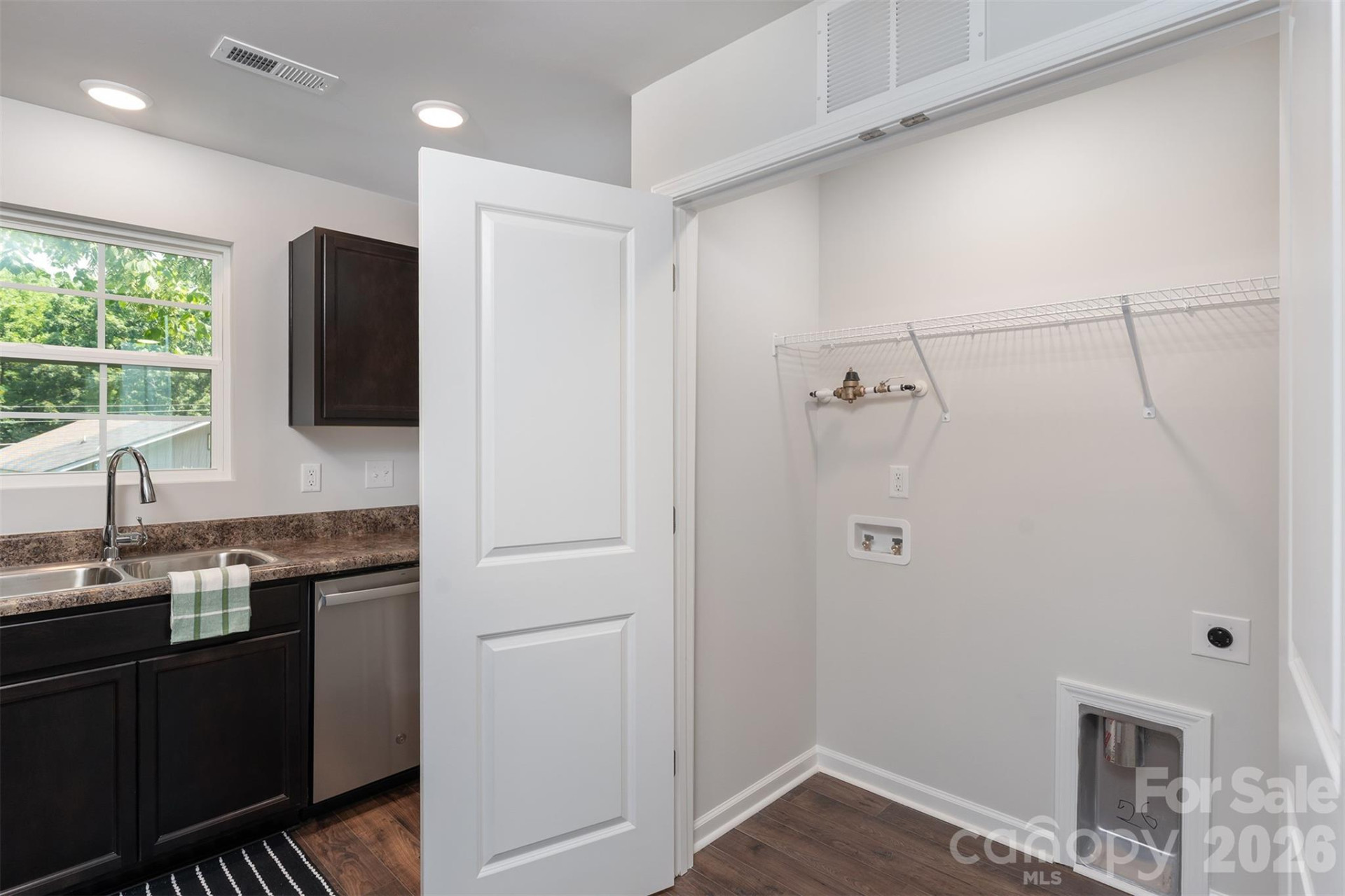 27 Forest Park Road - Photo 7