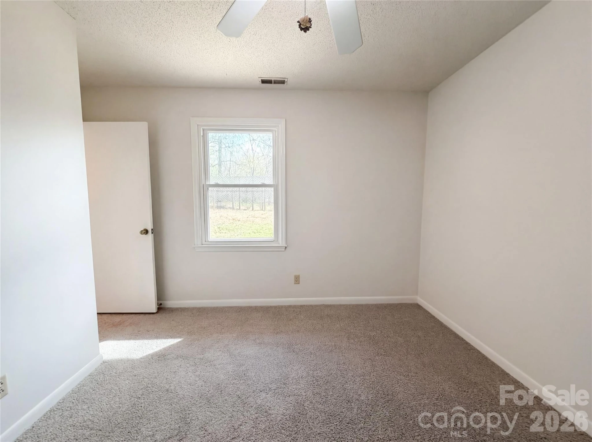 121 Pelham Lane - Photo 19