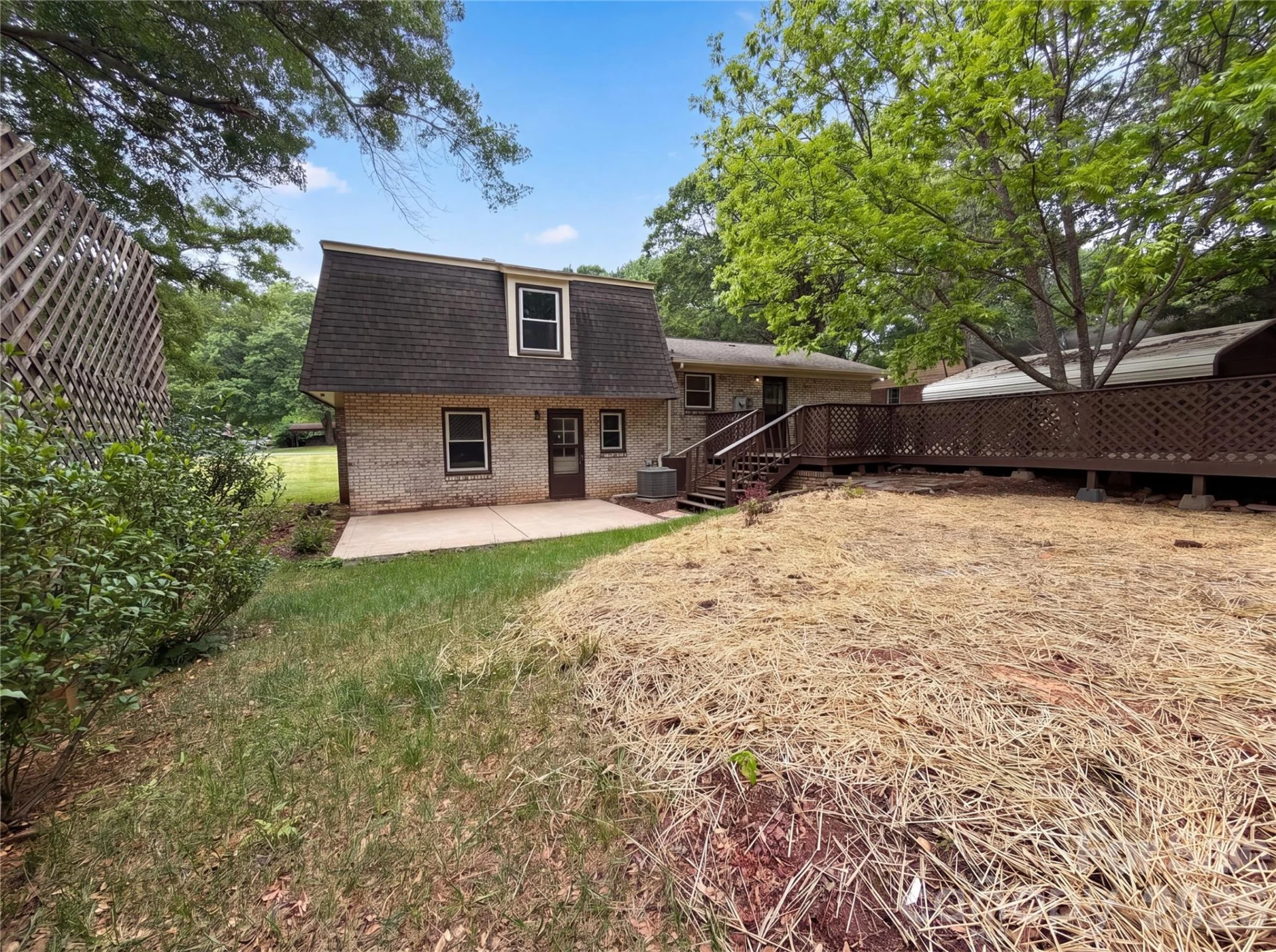 121 Pelham Lane - Photo 5