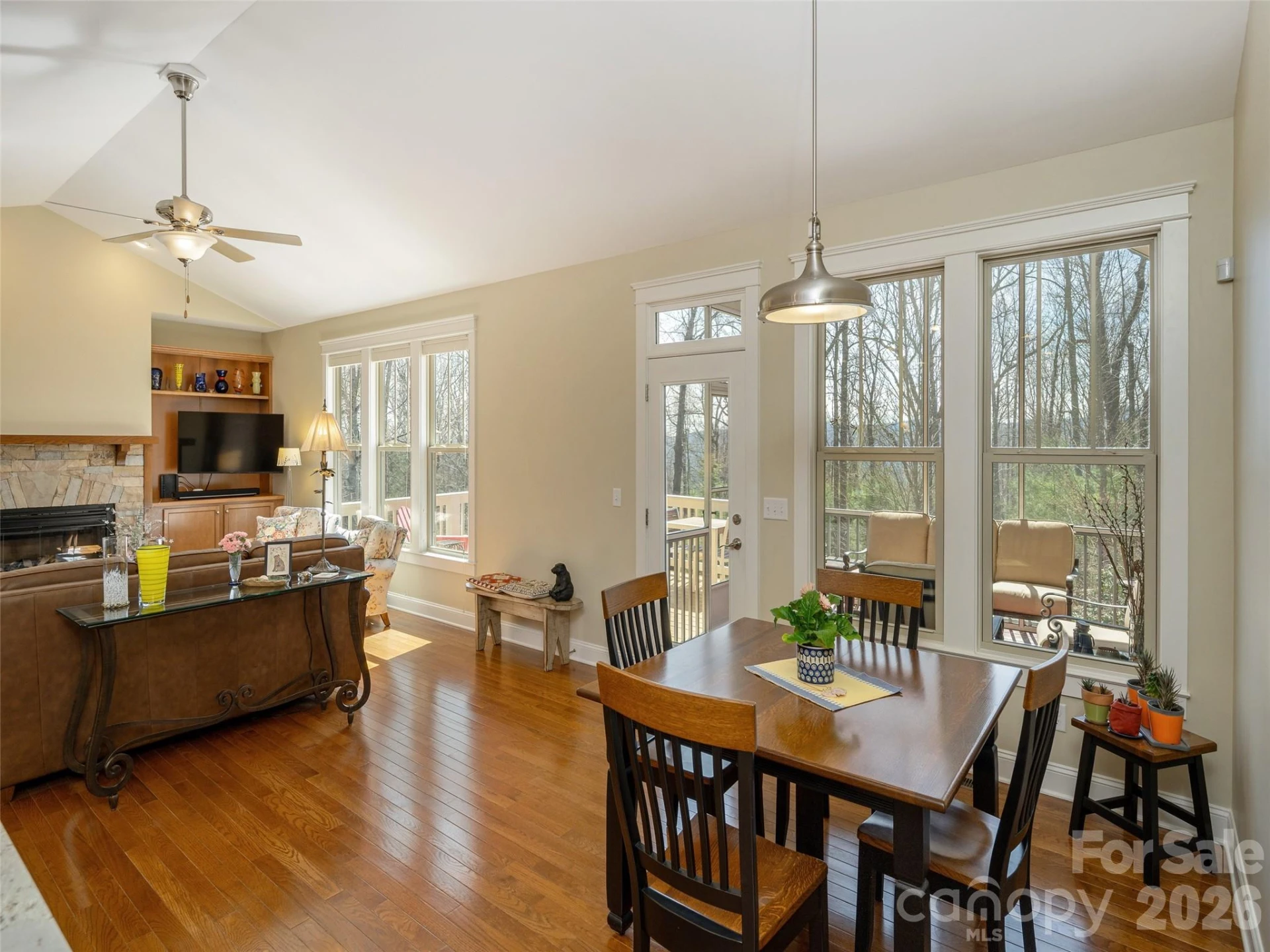 383 Monarch Road - Photo 16