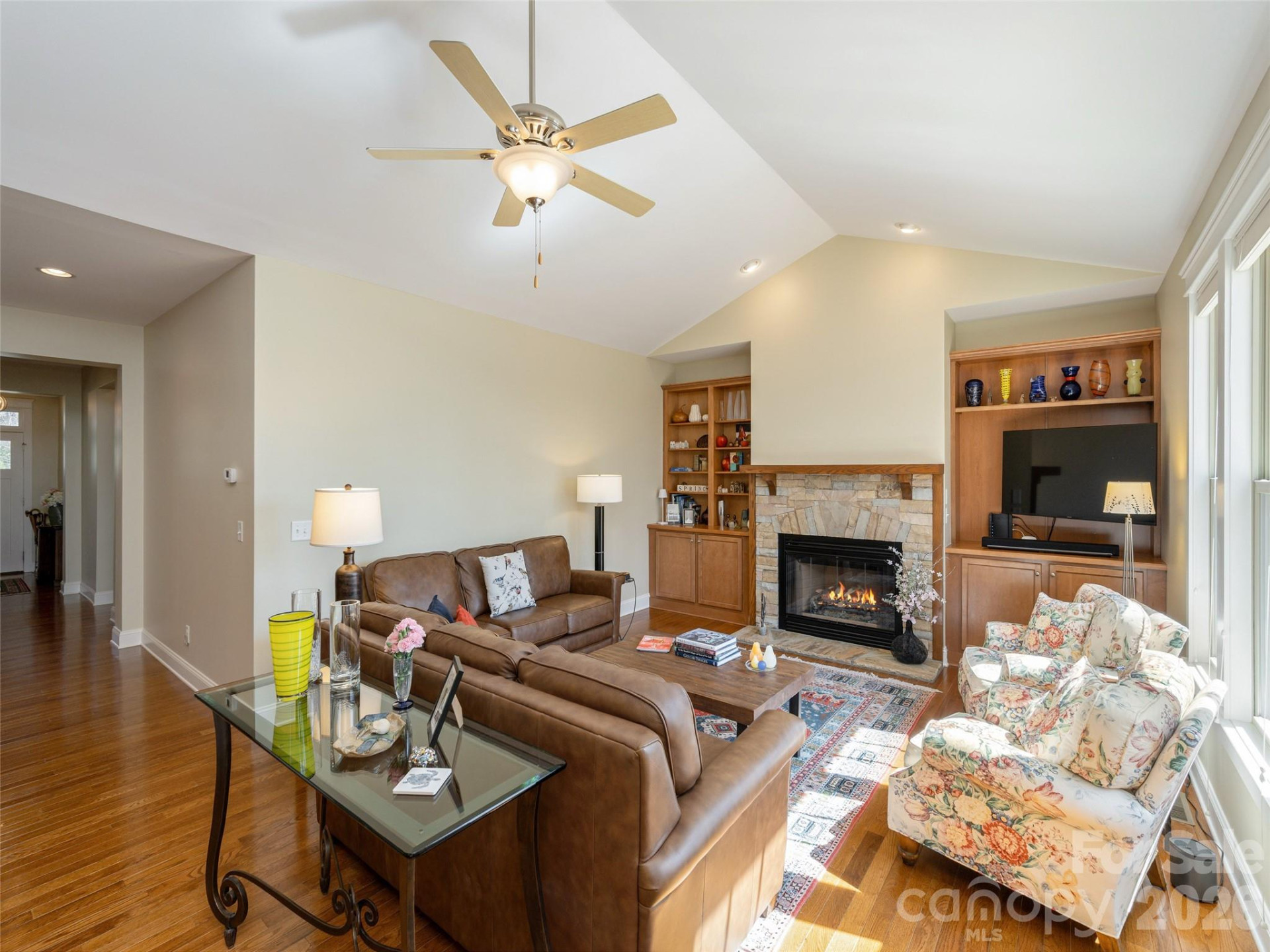 383 Monarch Road - Photo 8