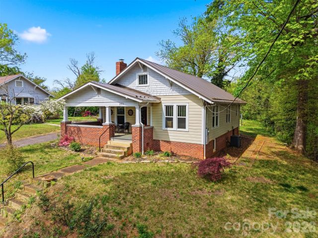 201 East Avenue, Morganton, NC, 28655