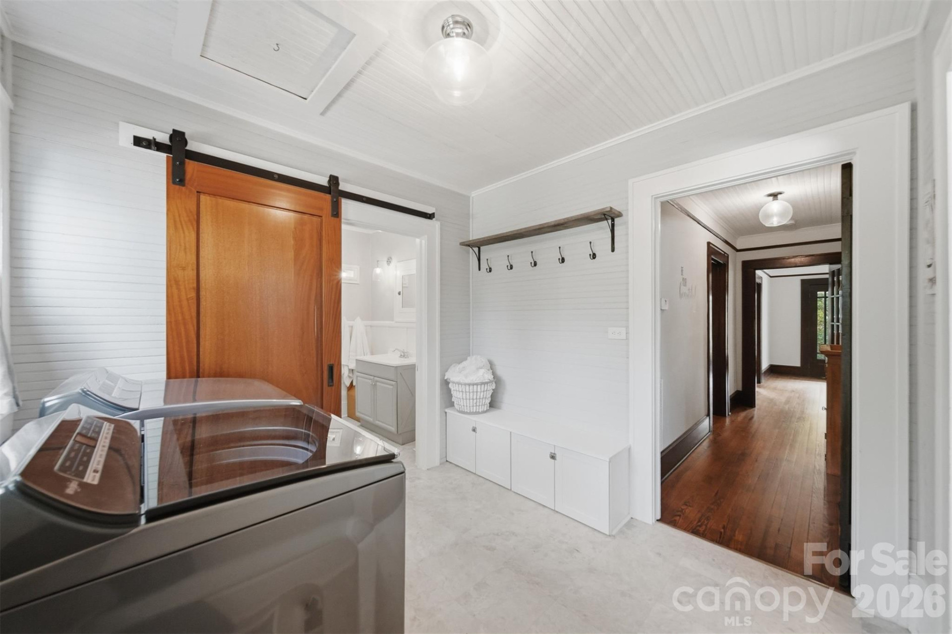 201 East Avenue - Photo 21