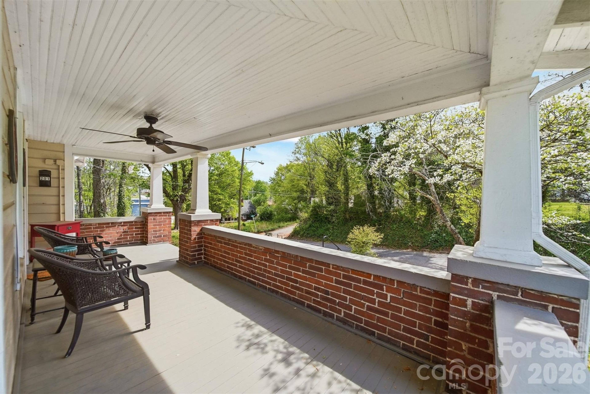 201 East Avenue - Photo 22