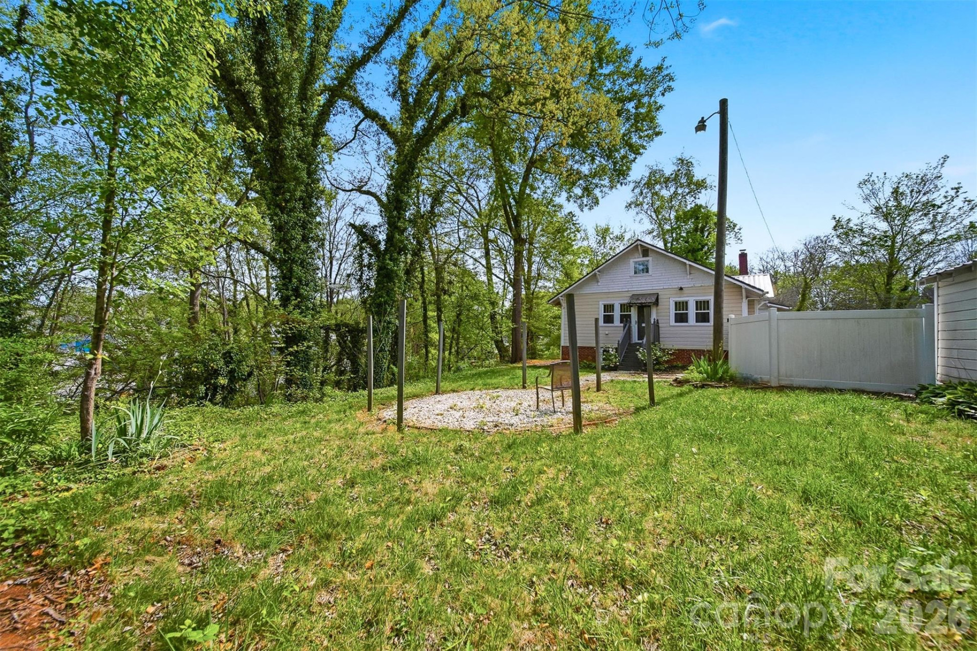 201 East Avenue - Photo 23