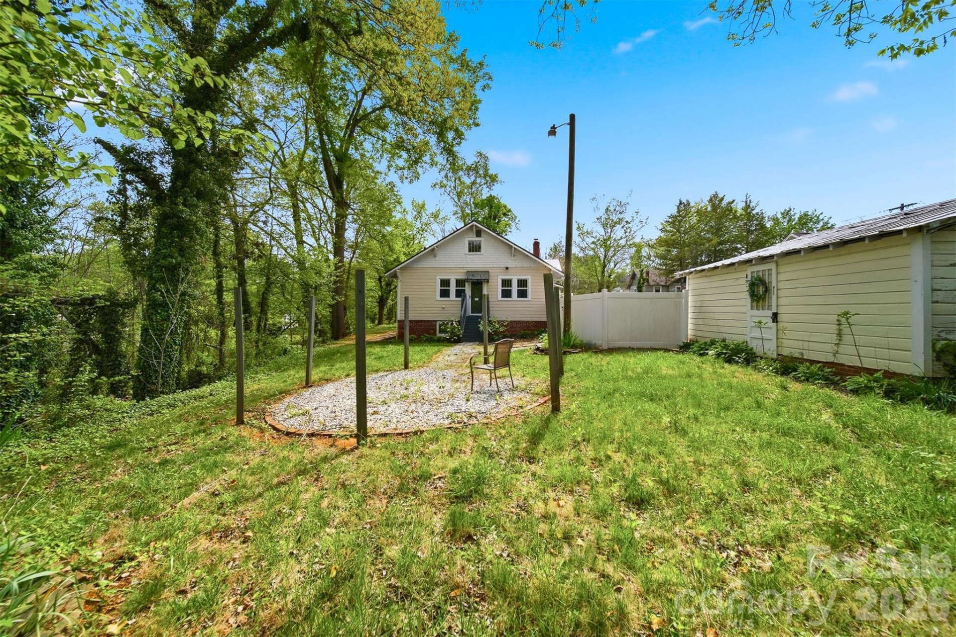 201 East Avenue - Photo 24