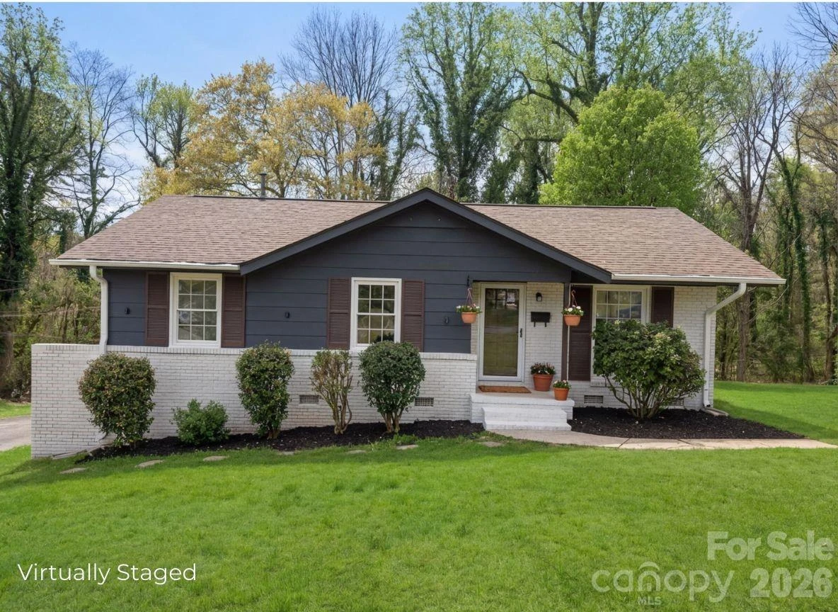 1423 Chelveston Drive - Photo 2