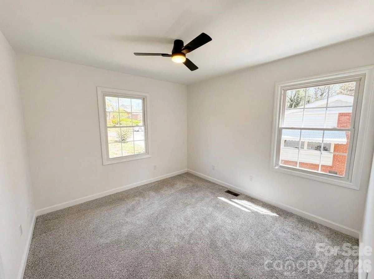 1423 Chelveston Drive - Photo 12