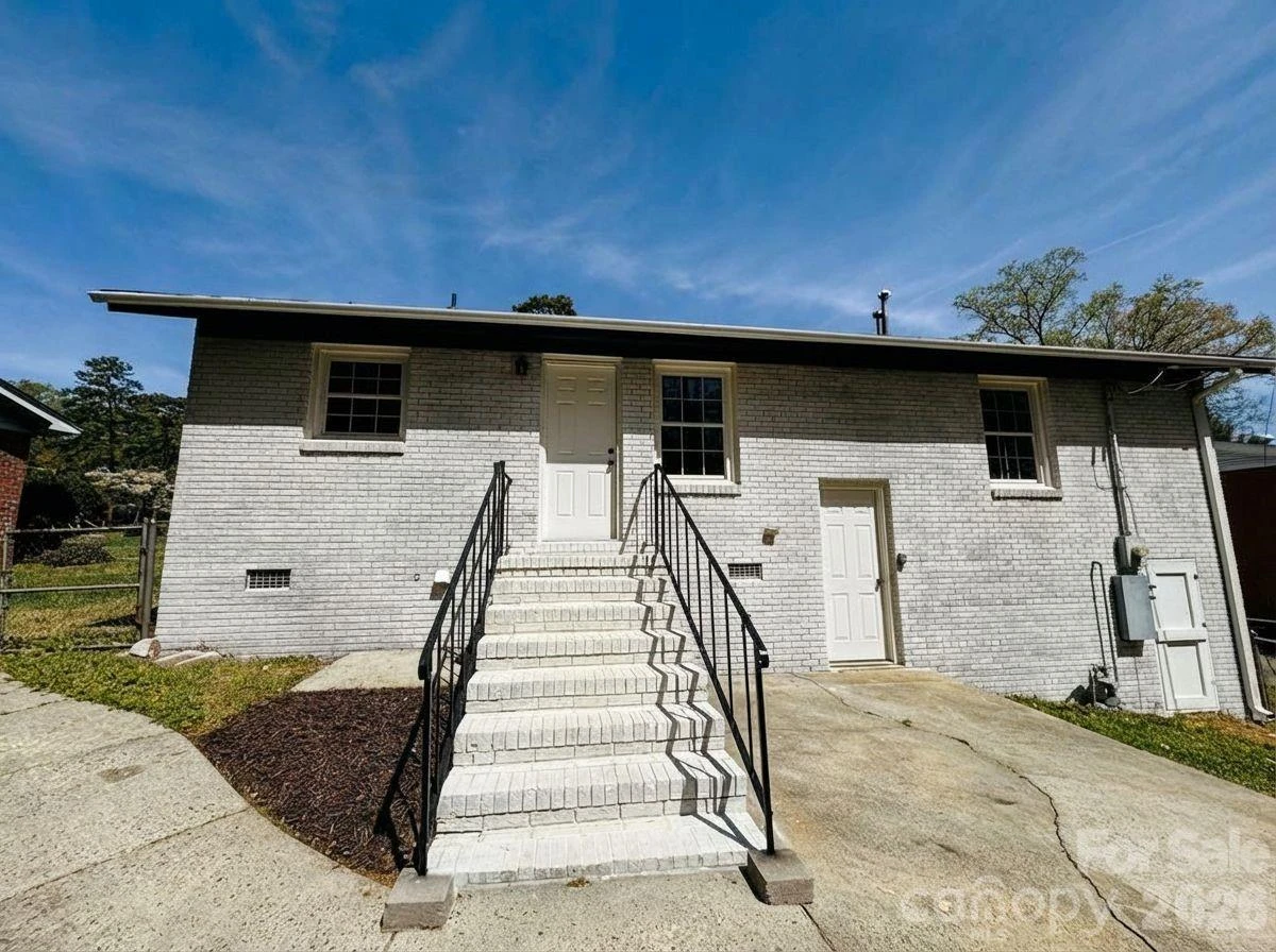 1423 Chelveston Drive - Photo 17