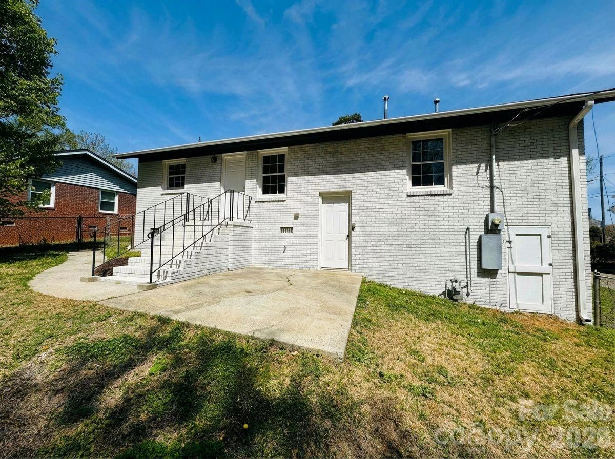 1423 Chelveston Drive - Photo 18