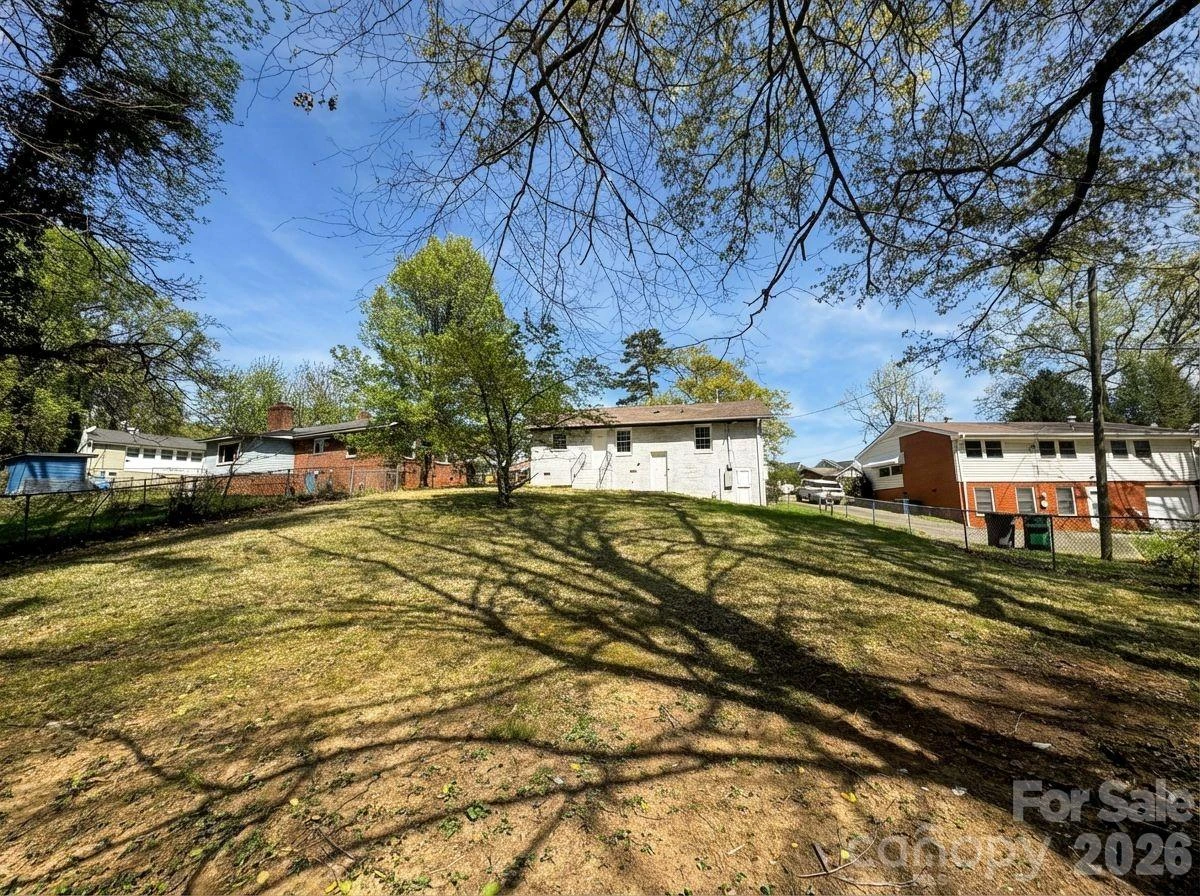 1423 Chelveston Drive - Photo 20