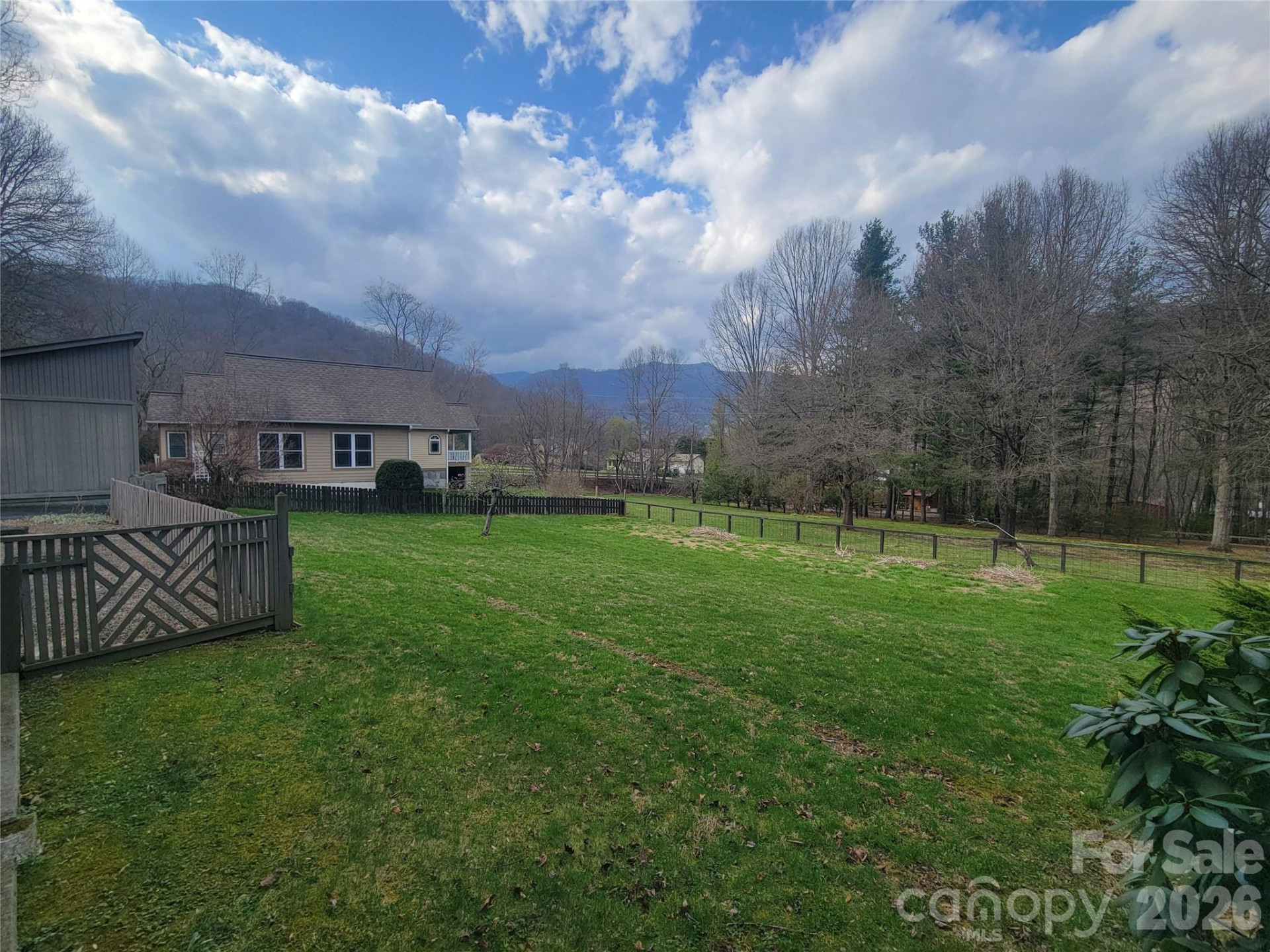 41 Balsam Shadows Drive - Photo 39