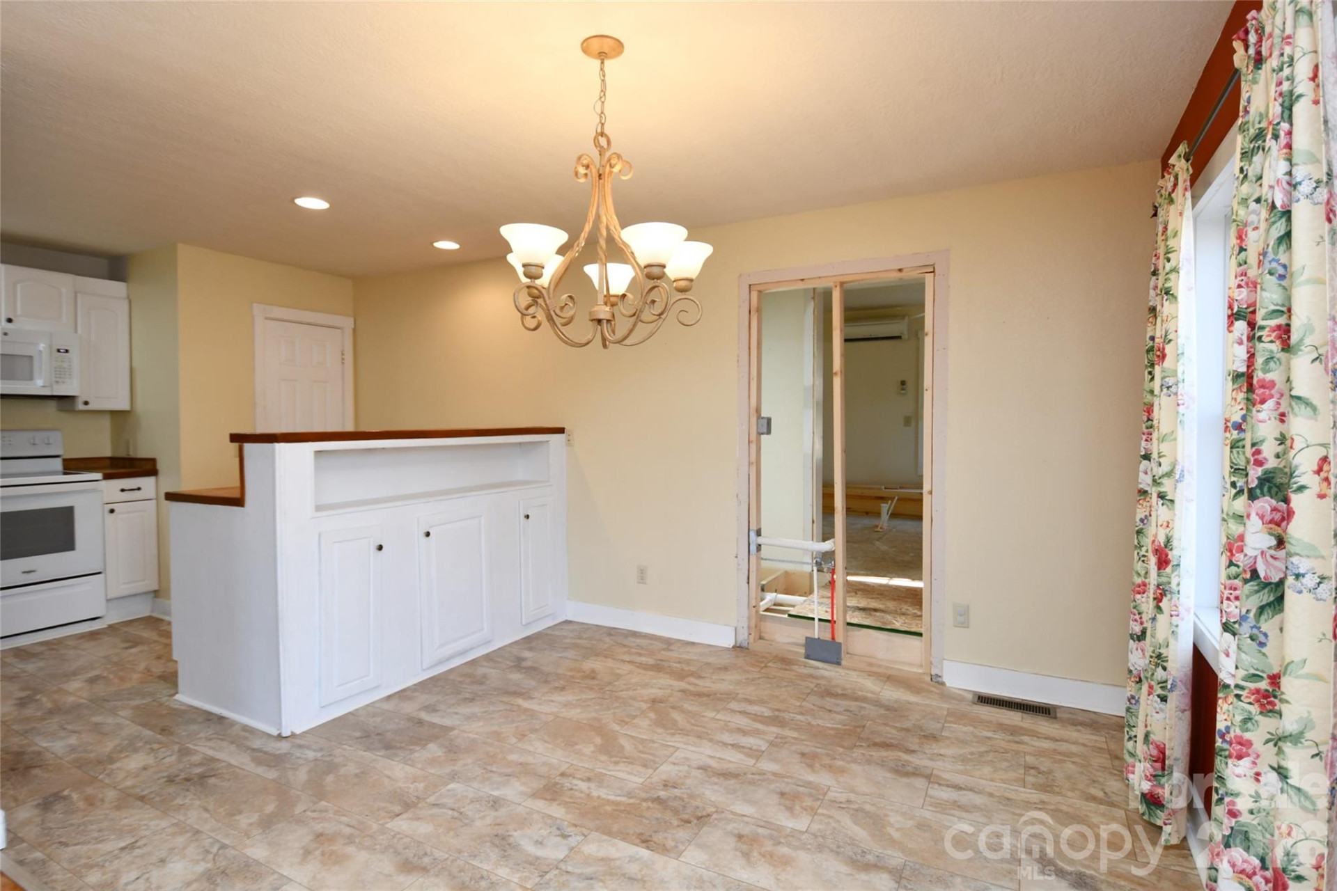 477 West Ridge Drive - Photo 11