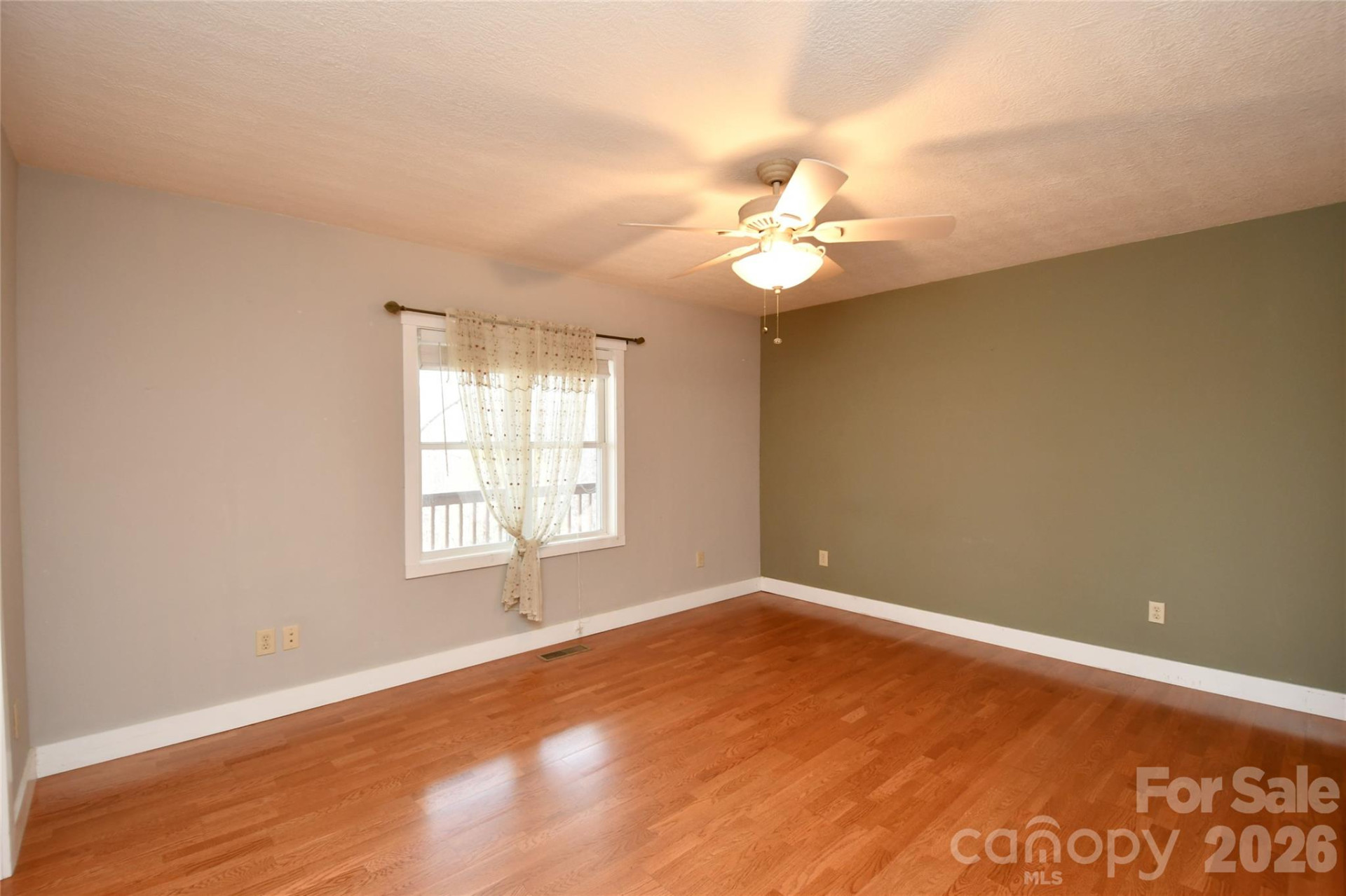 477 West Ridge Drive - Photo 18