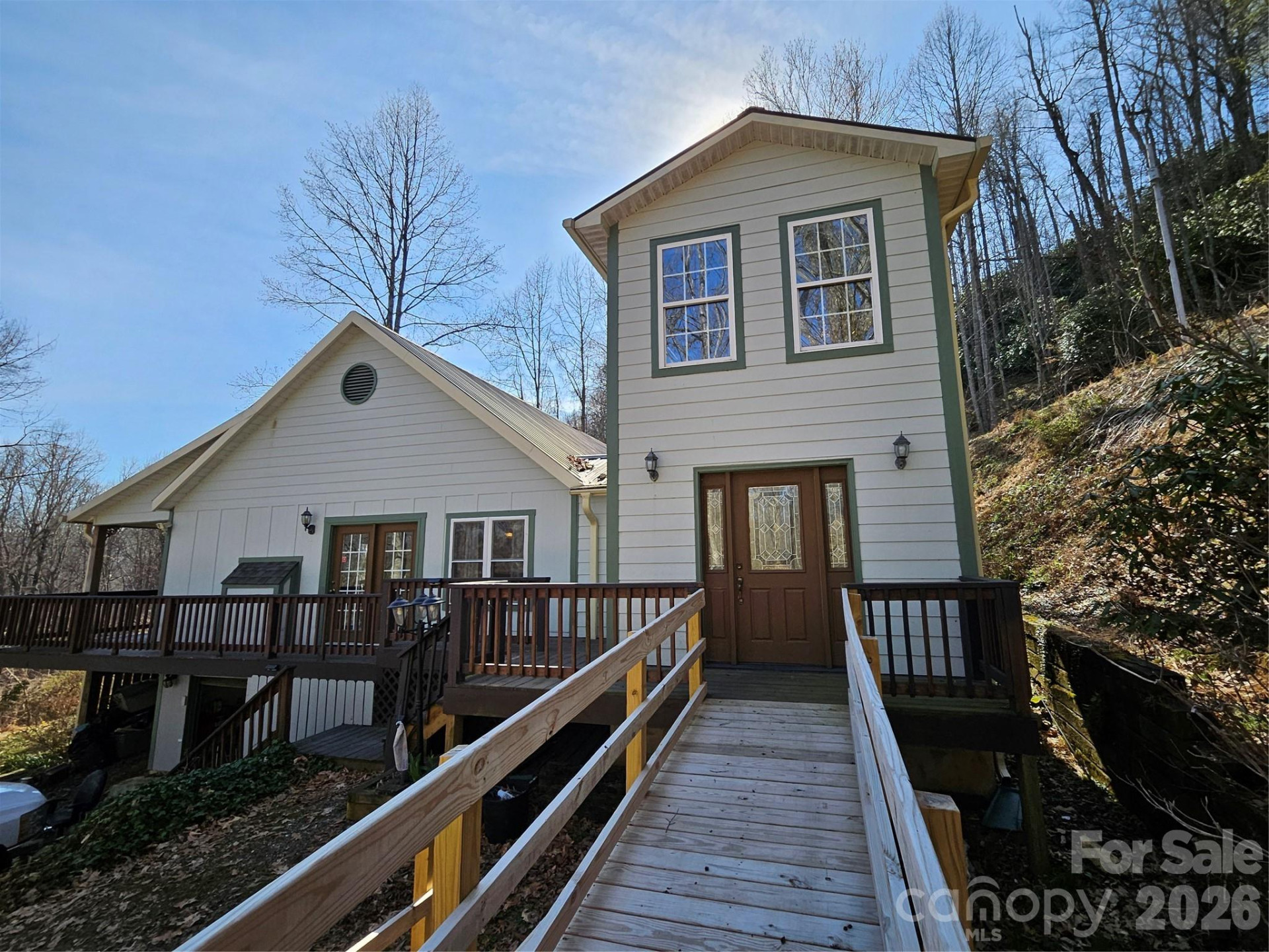 477 West Ridge Drive - Photo 3