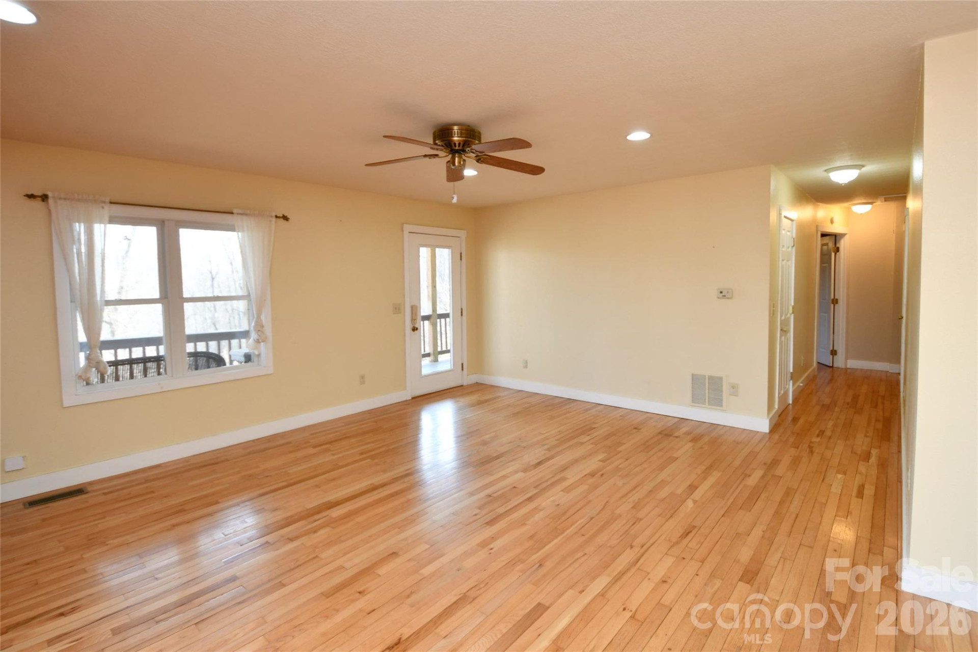 477 West Ridge Drive - Photo 9