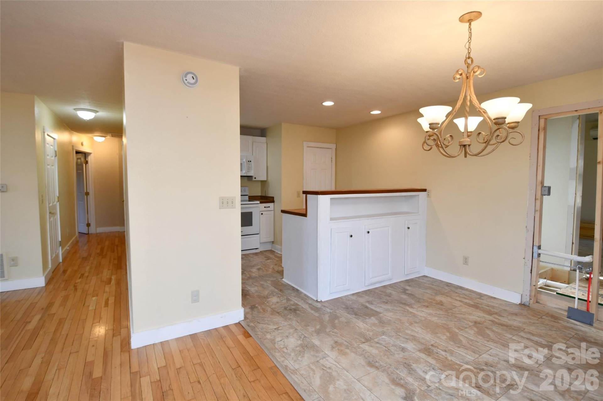 477 West Ridge Drive - Photo 10