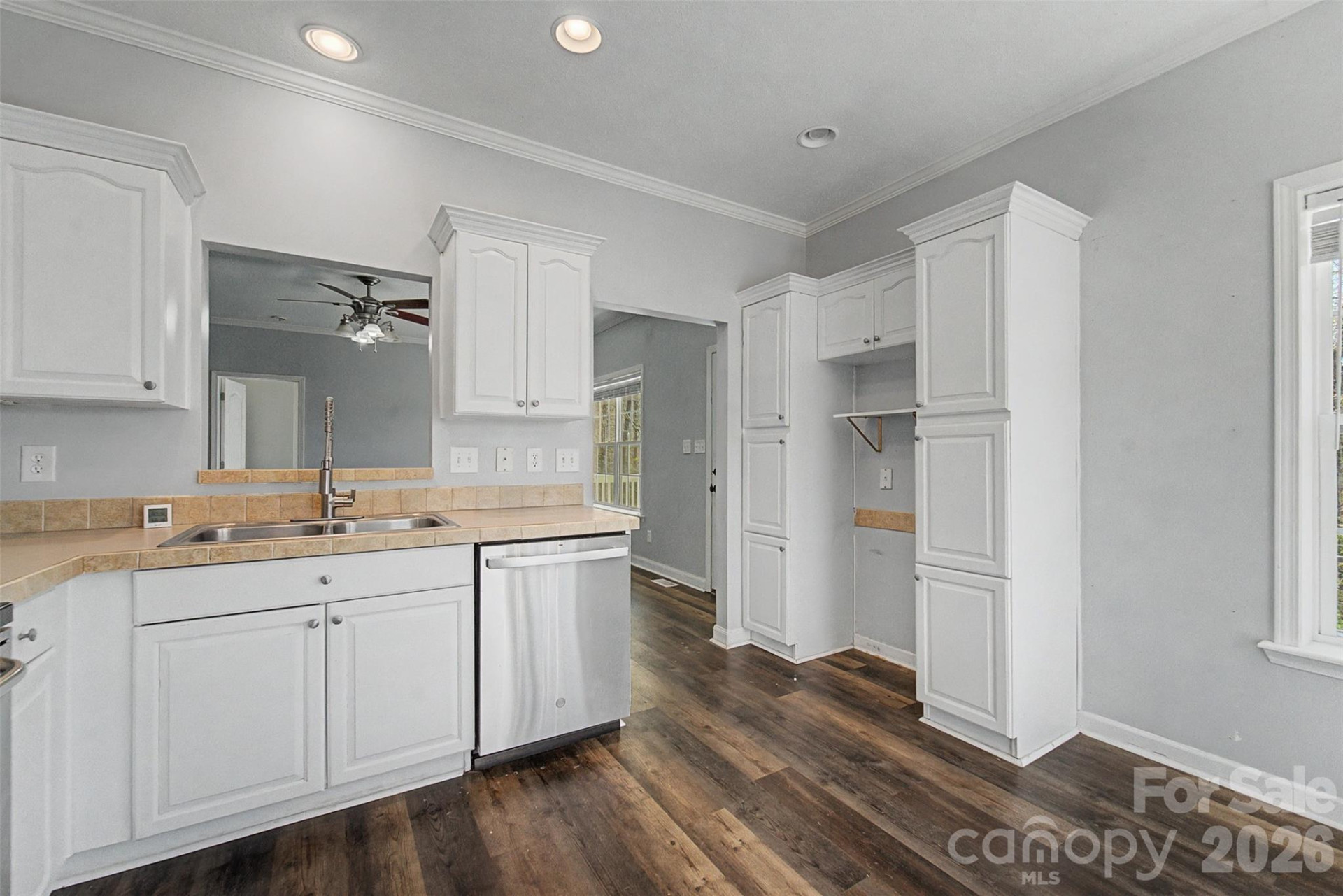 138 Elm Street - Photo 14