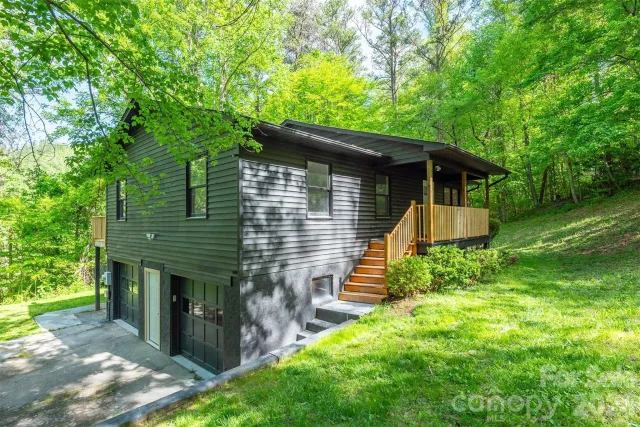 4 Smokey Mountain Drive, Swannanoa, NC, 28778