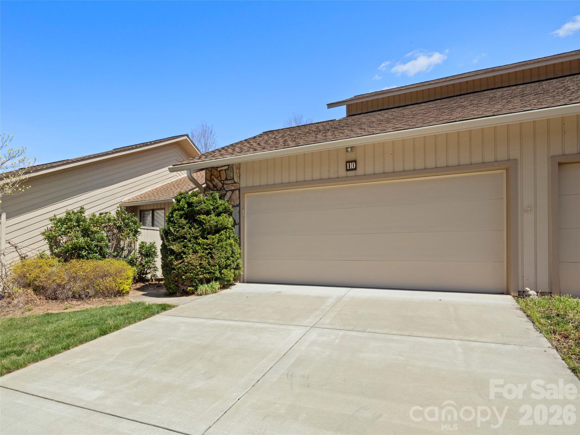 110 Clubwood Court - Photo 2
