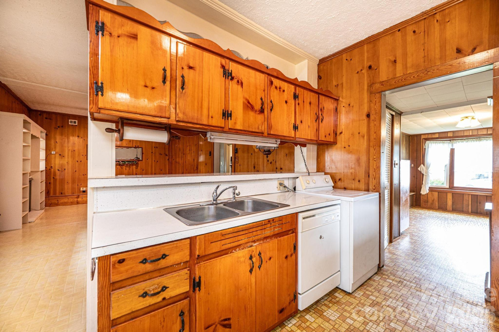 335 Harmon Street - Photo 11