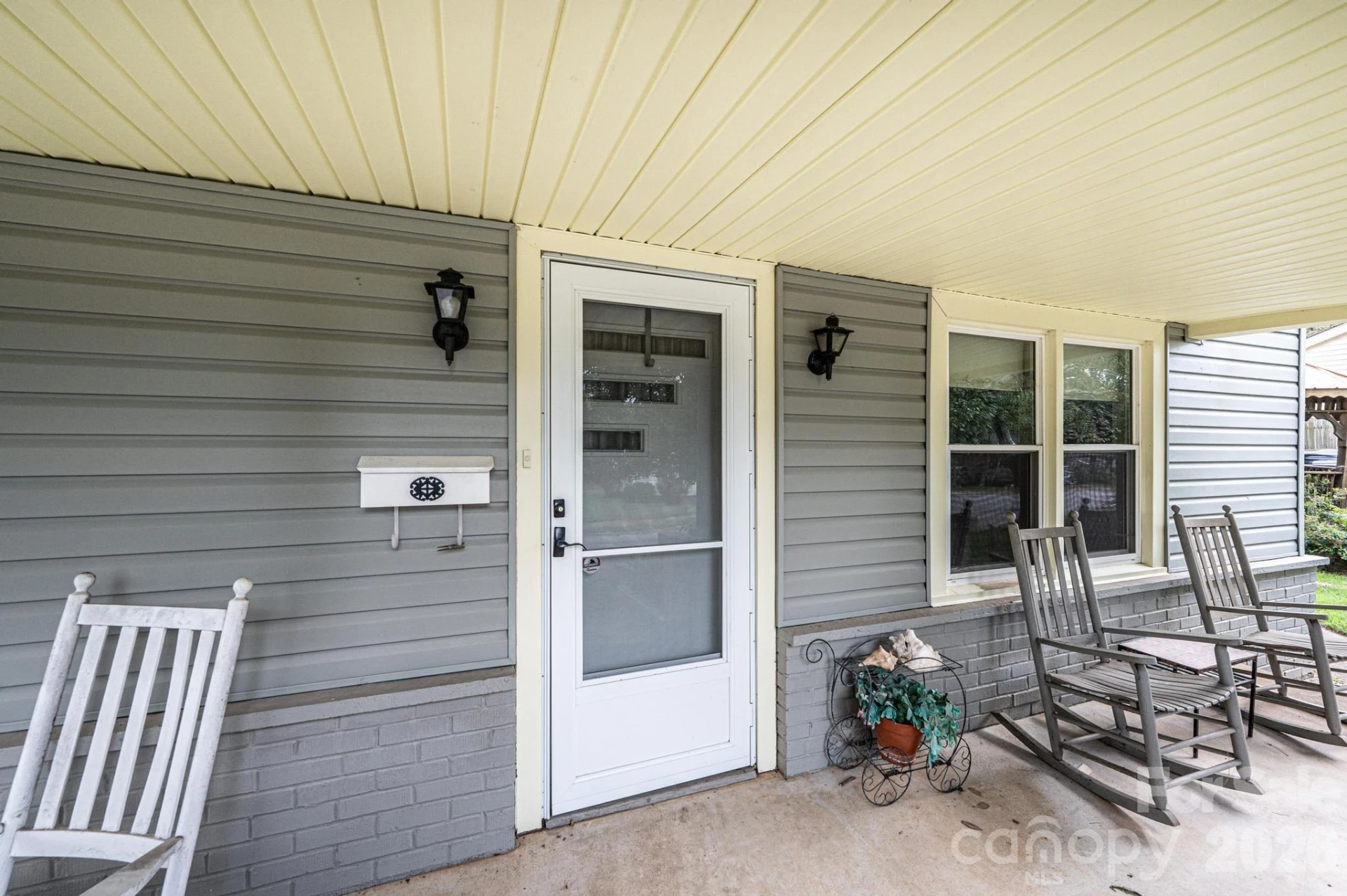 335 Harmon Street - Photo 28