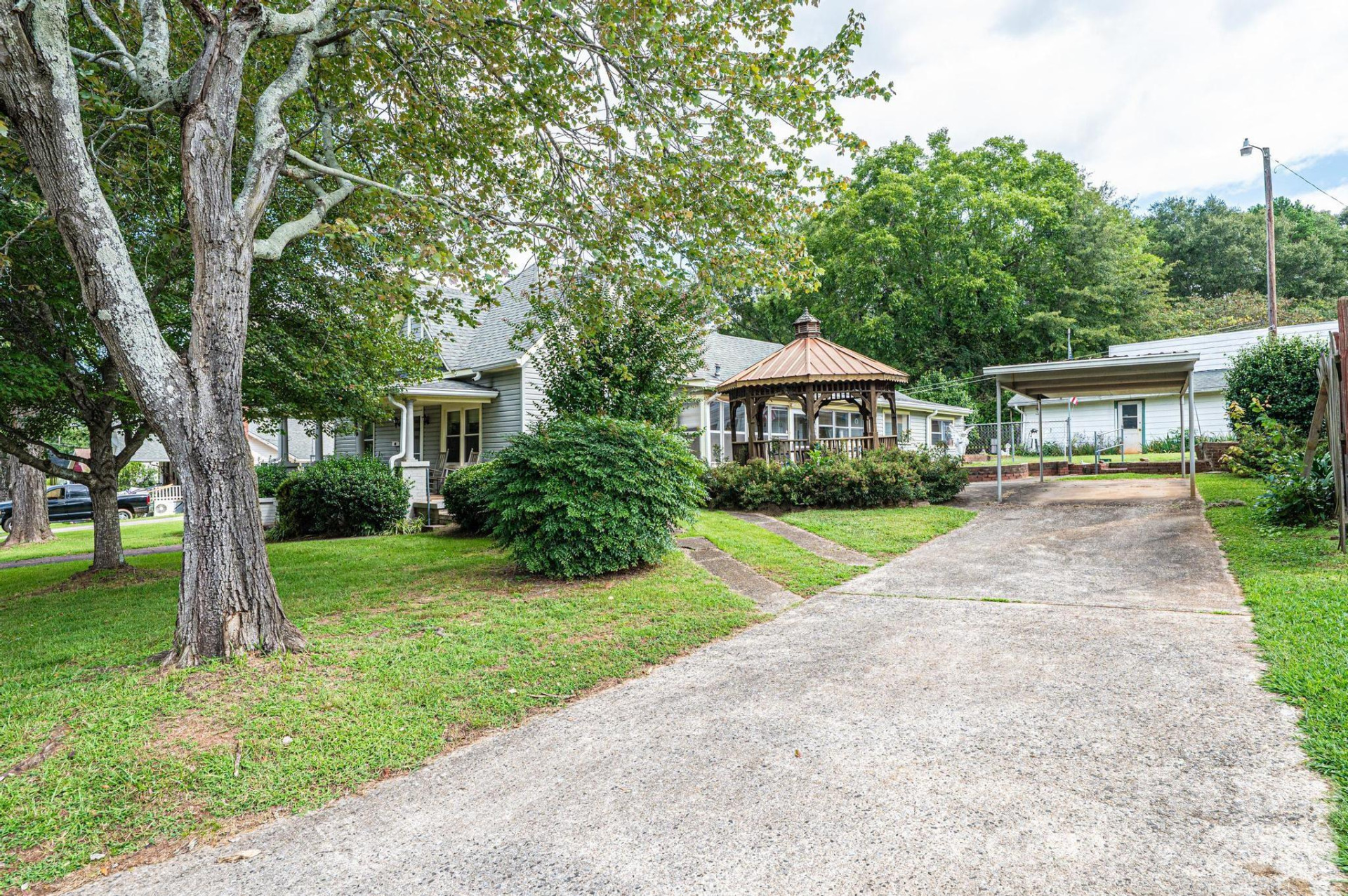 335 Harmon Street - Photo 44