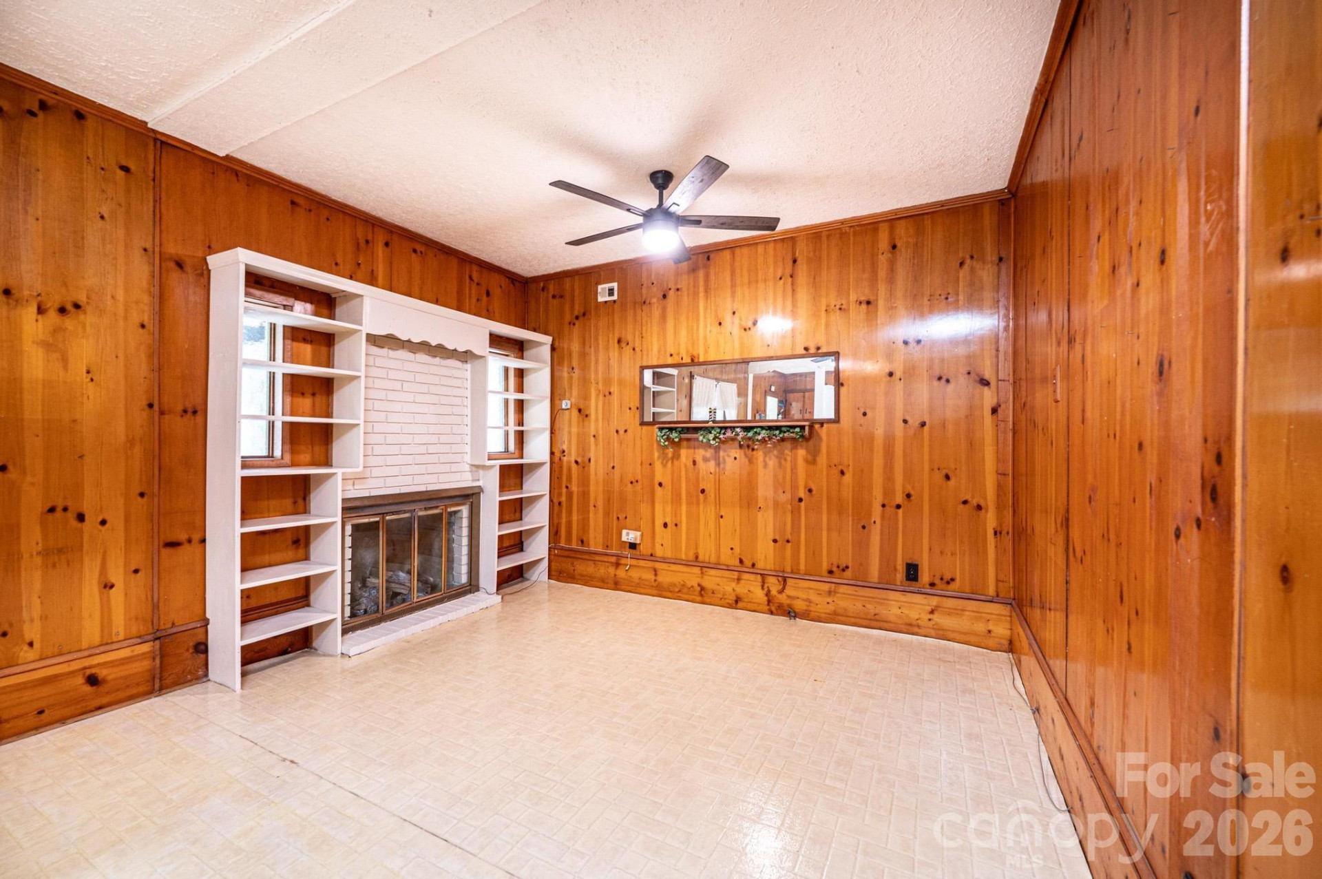 335 Harmon Street - Photo 6