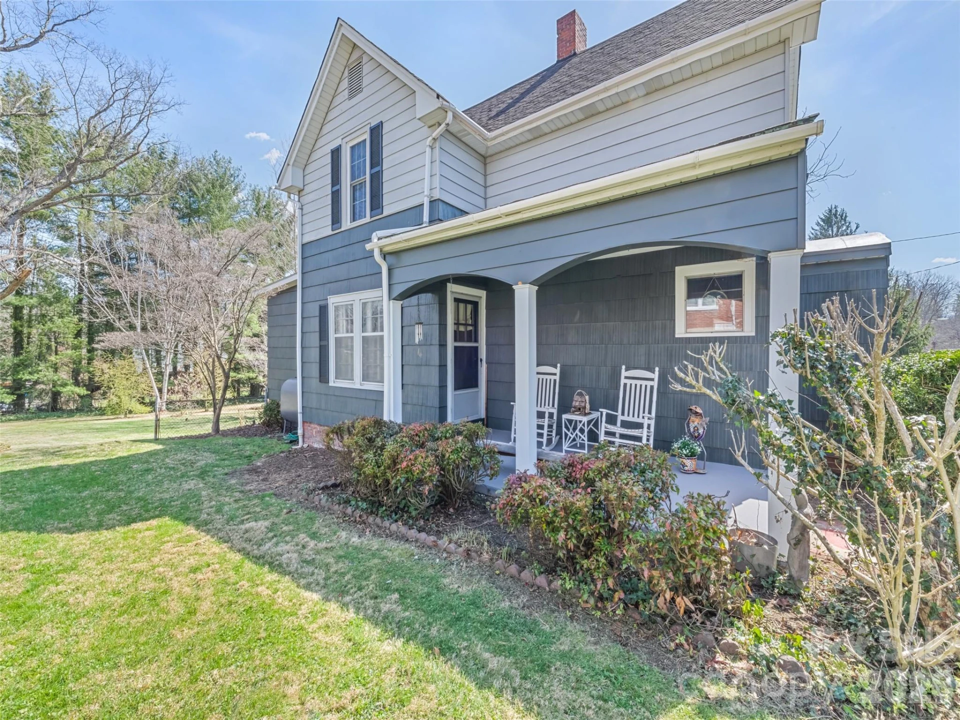 151 Hampton Heights - Photo 3