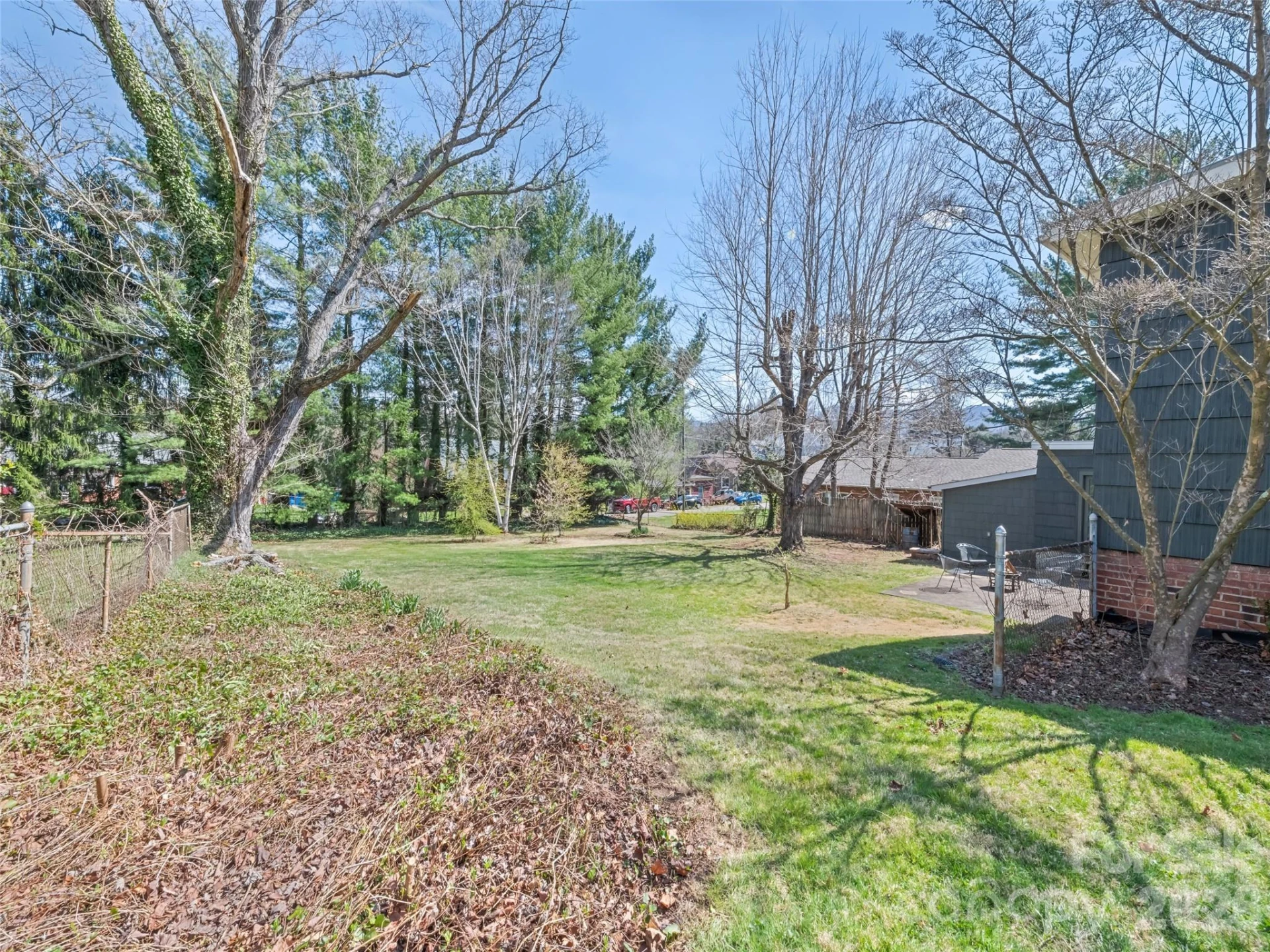 151 Hampton Heights - Photo 8