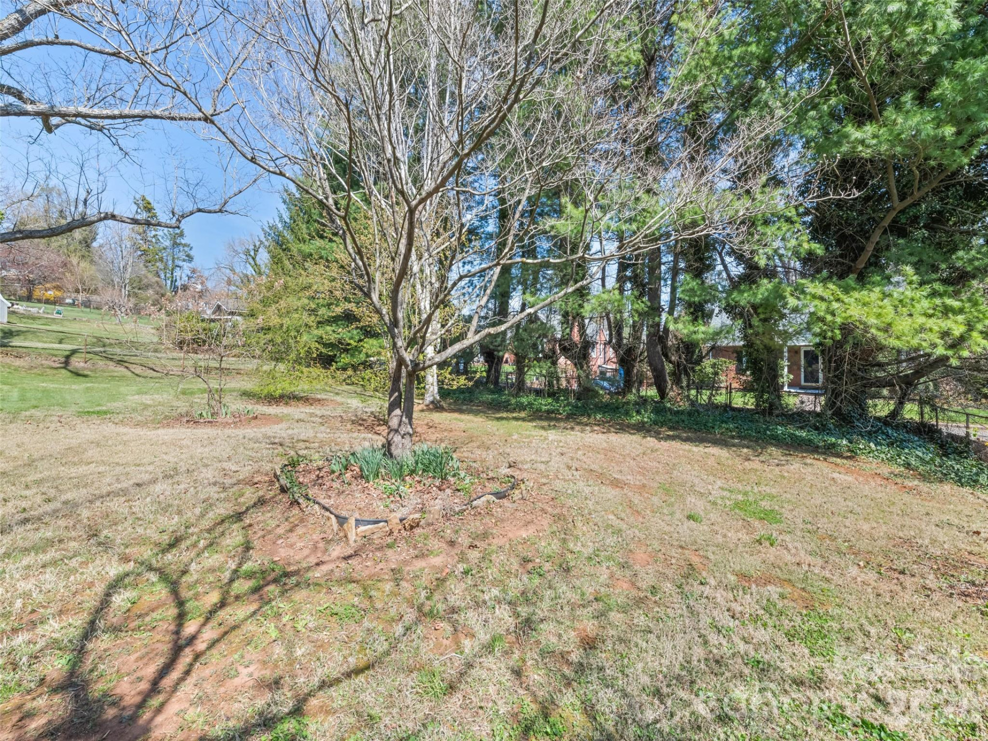 151 Hampton Heights - Photo 9