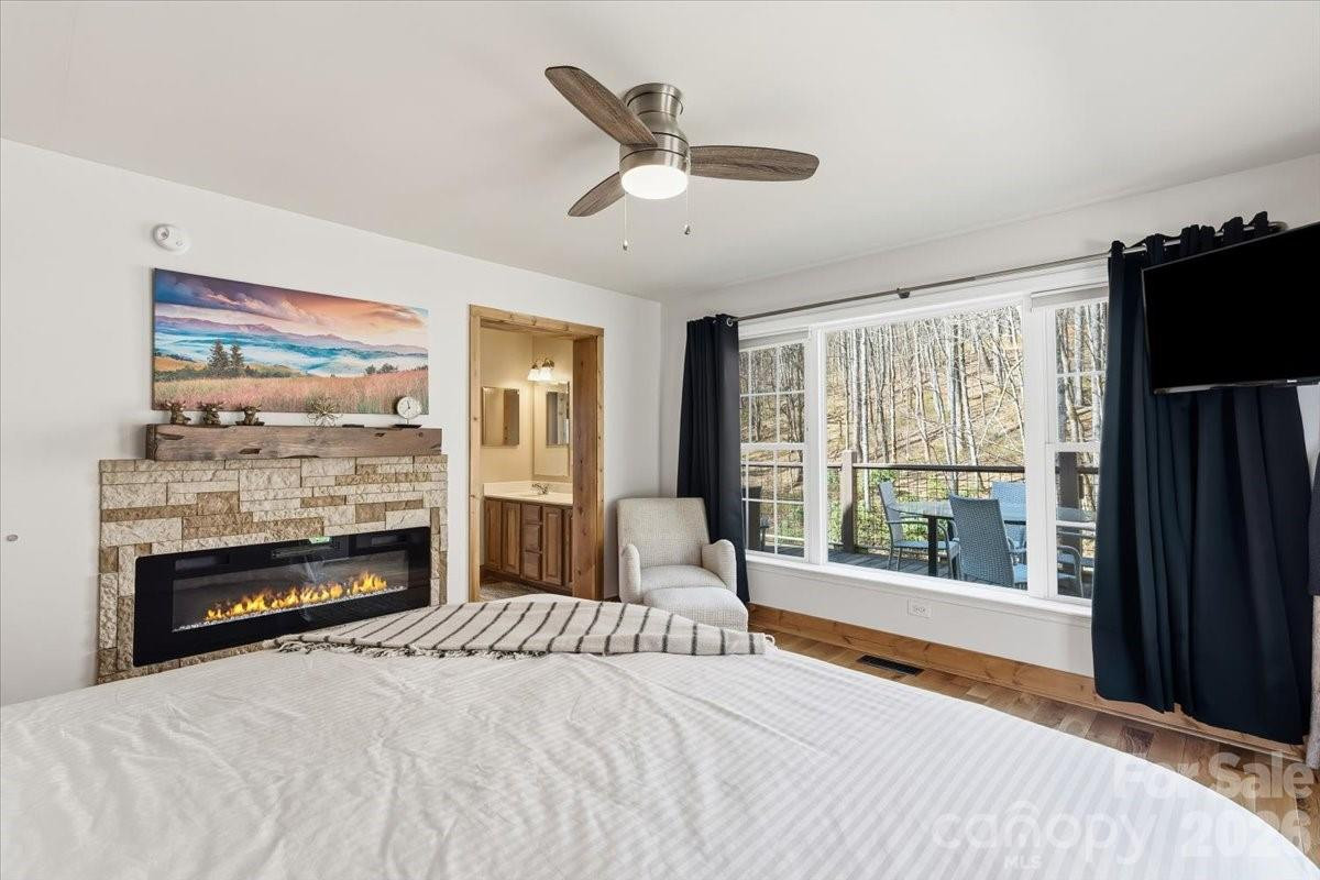 1045 Upward Way - Photo 18