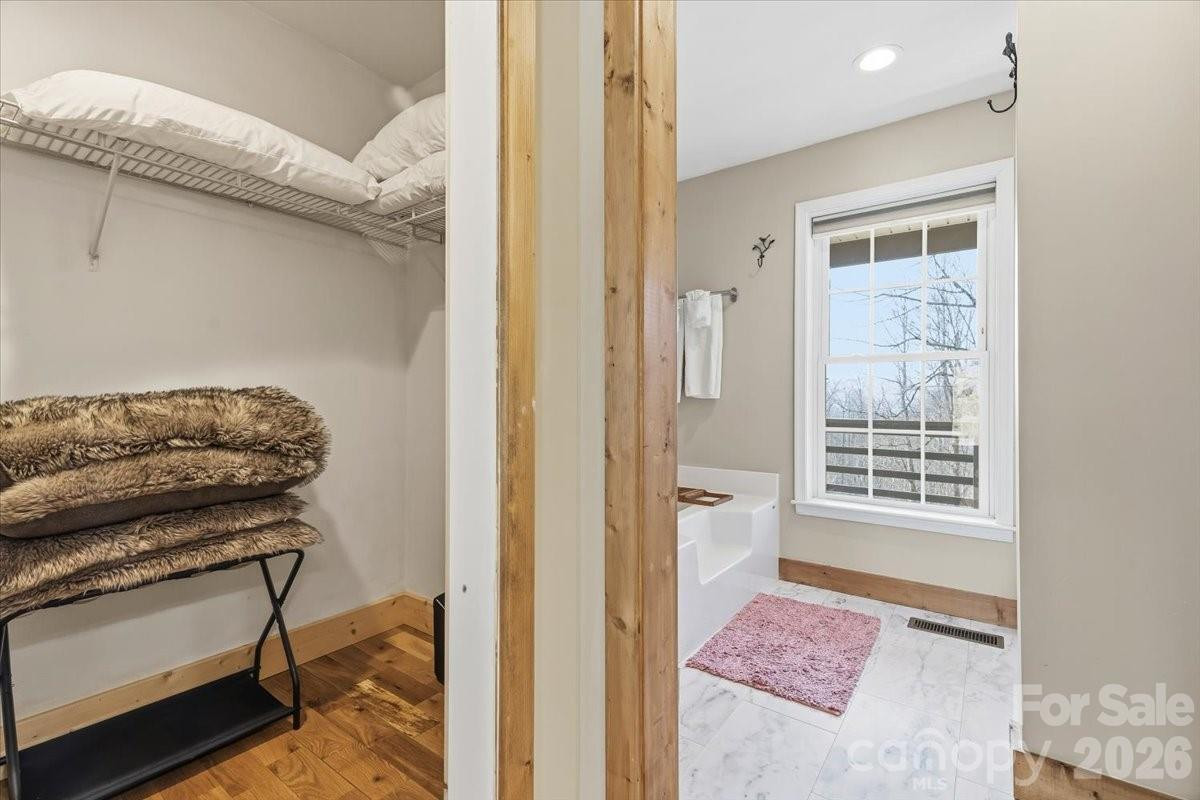 1045 Upward Way - Photo 21