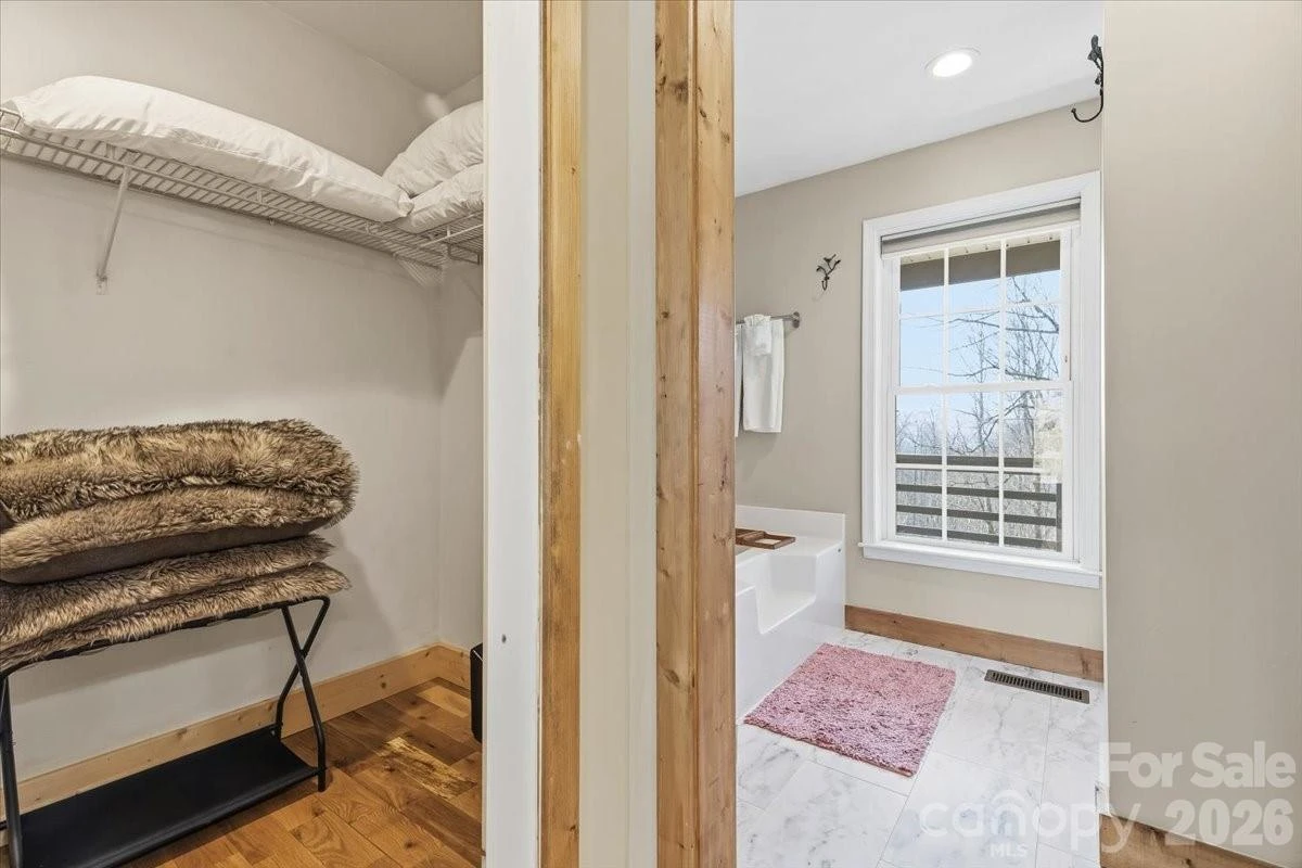 1045 Upward Way - Photo 21