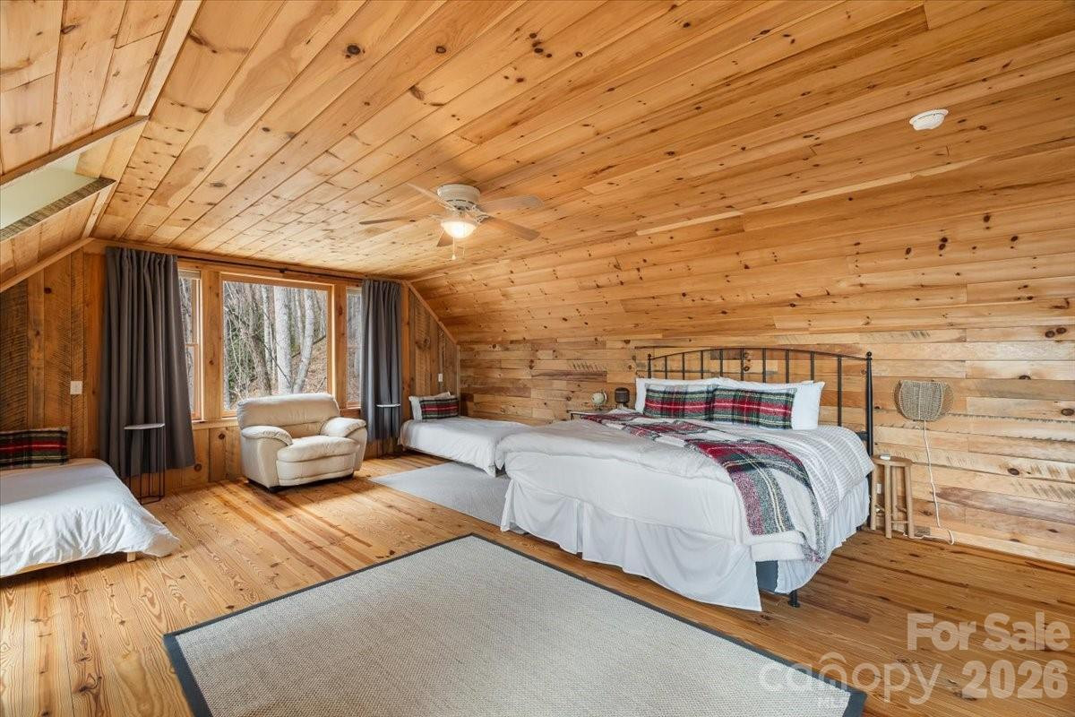 1045 Upward Way - Photo 24