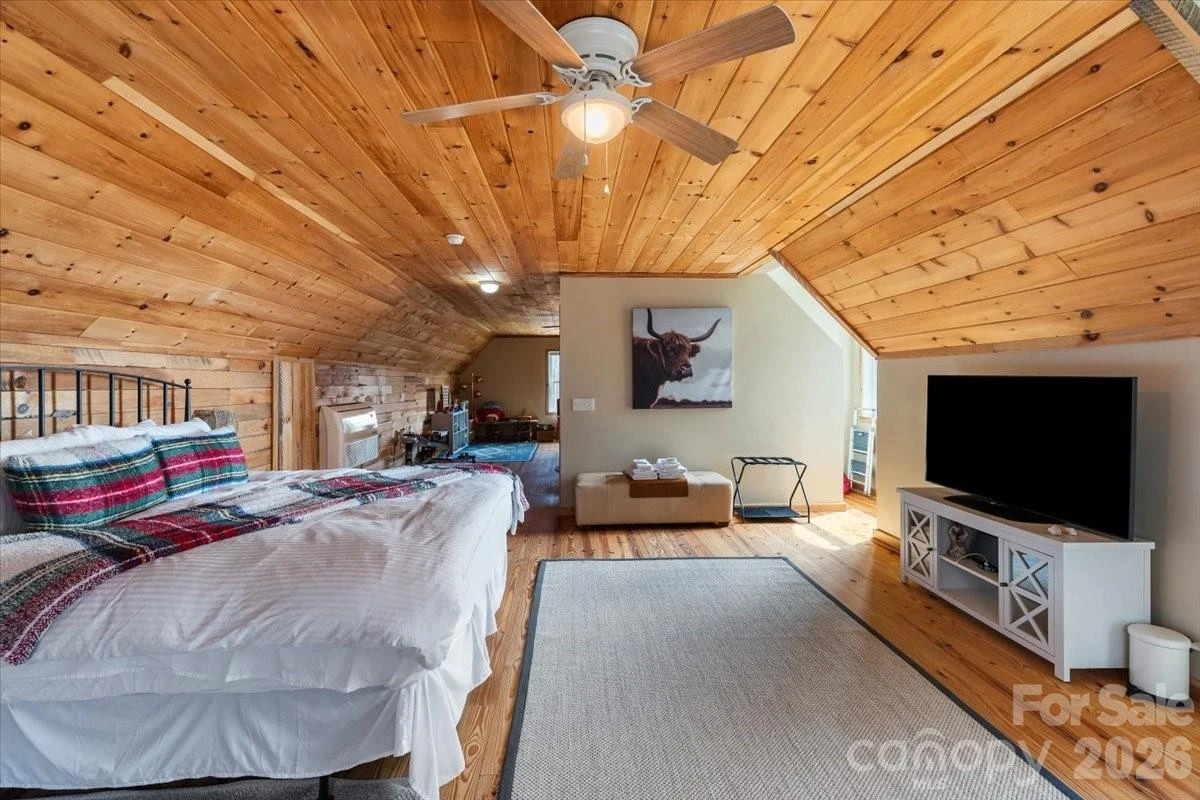 1045 Upward Way - Photo 26