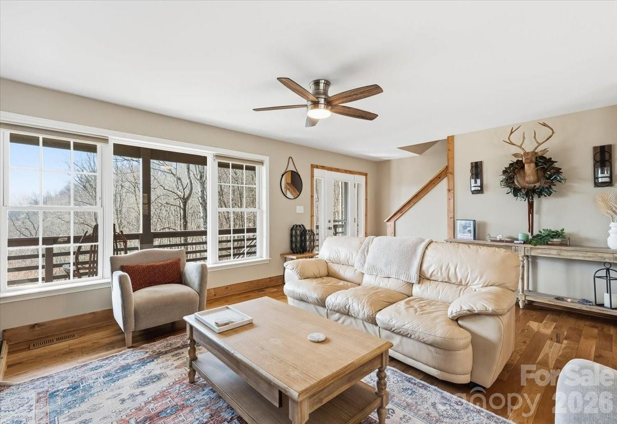 1045 Upward Way - Photo 4