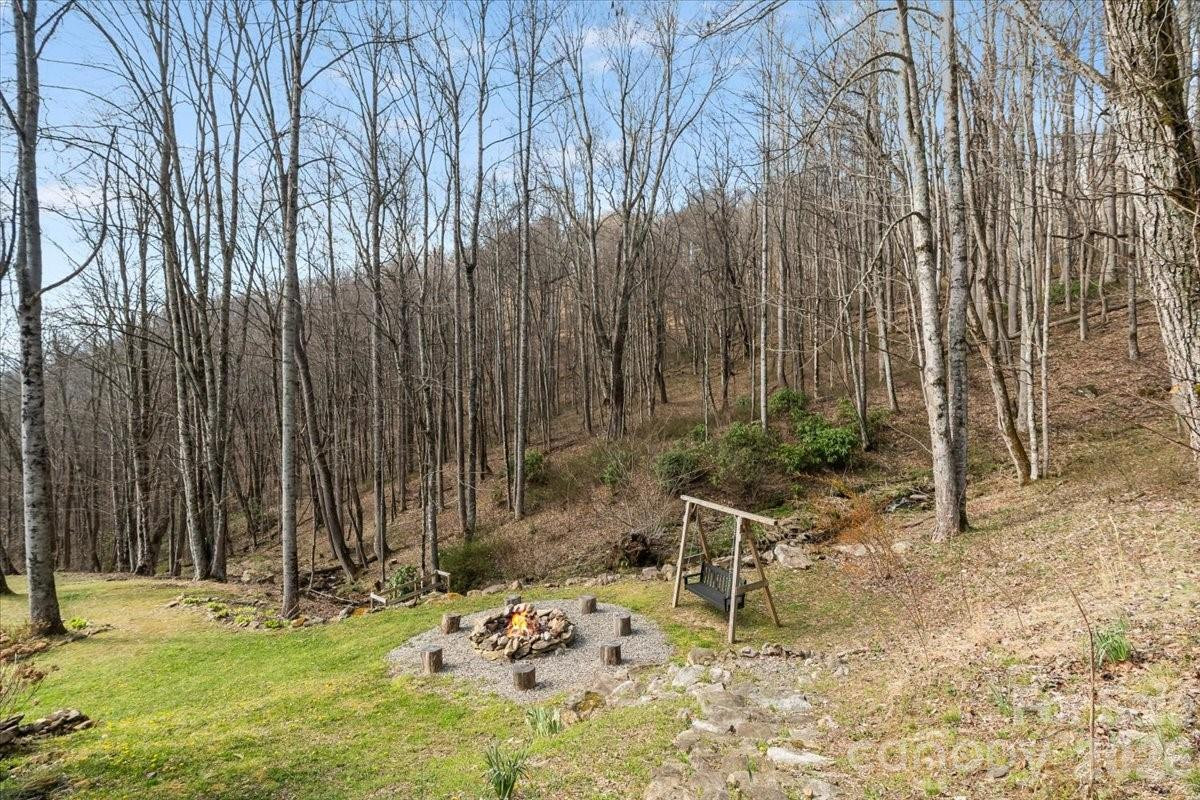 1045 Upward Way - Photo 32