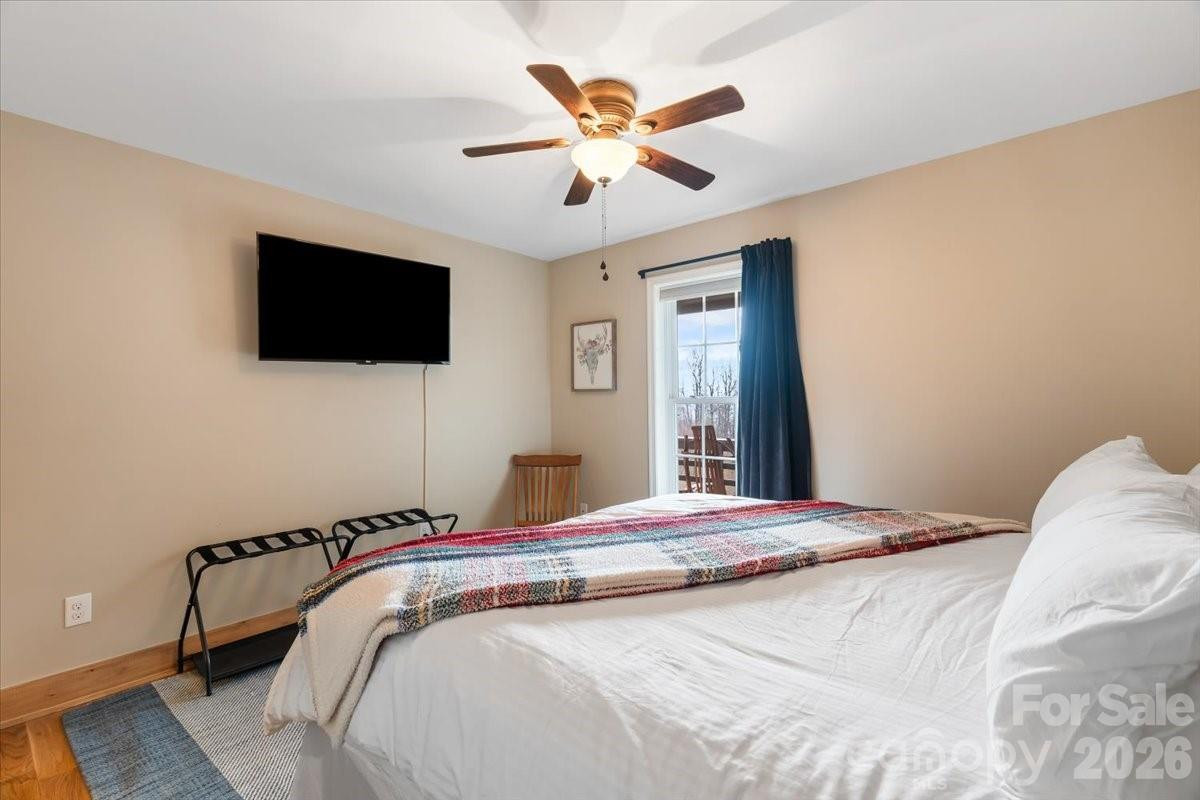 1045 Upward Way - Photo 10