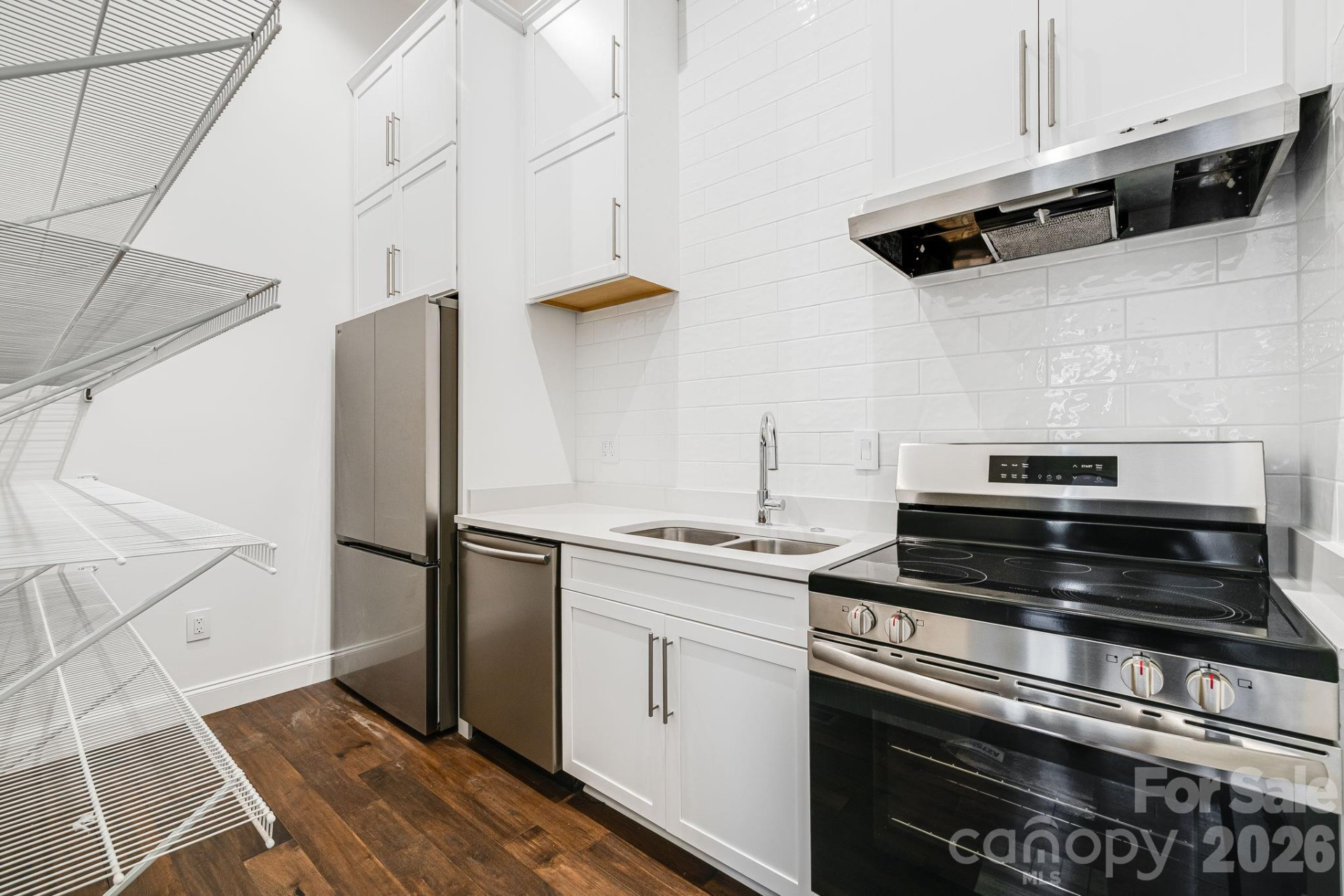 202 Lakeshore Drive - Photo 12