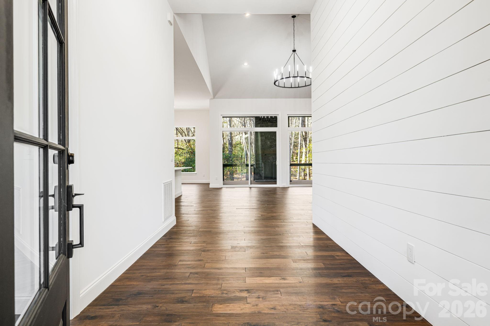 202 Lakeshore Drive - Photo 3