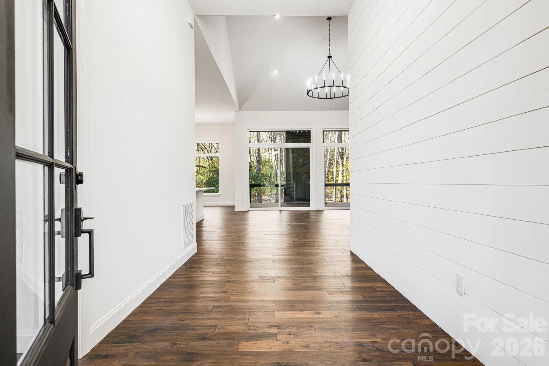 202 Lakeshore Drive - Photo 3