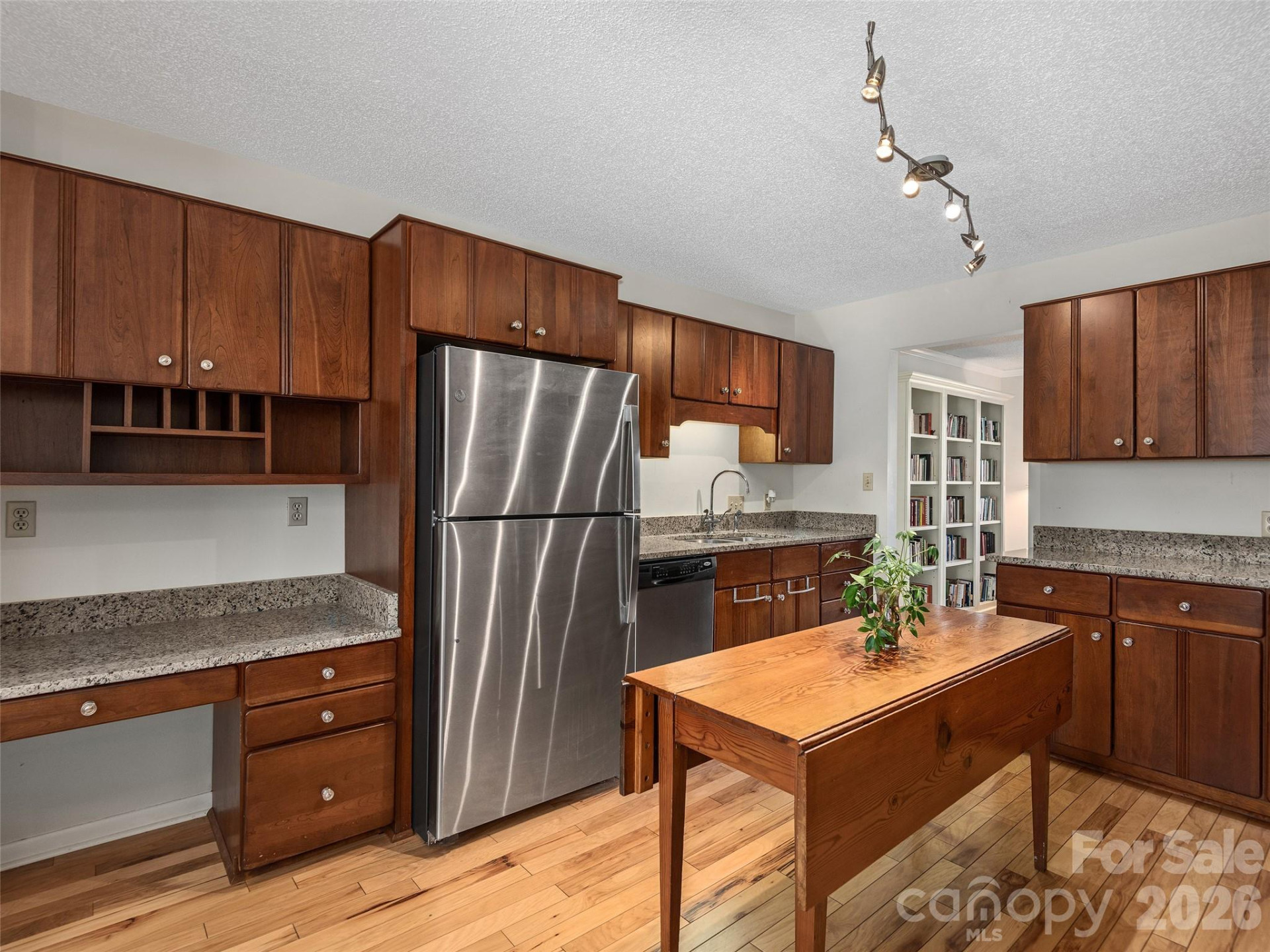 201 Crowfields Drive - Photo 8